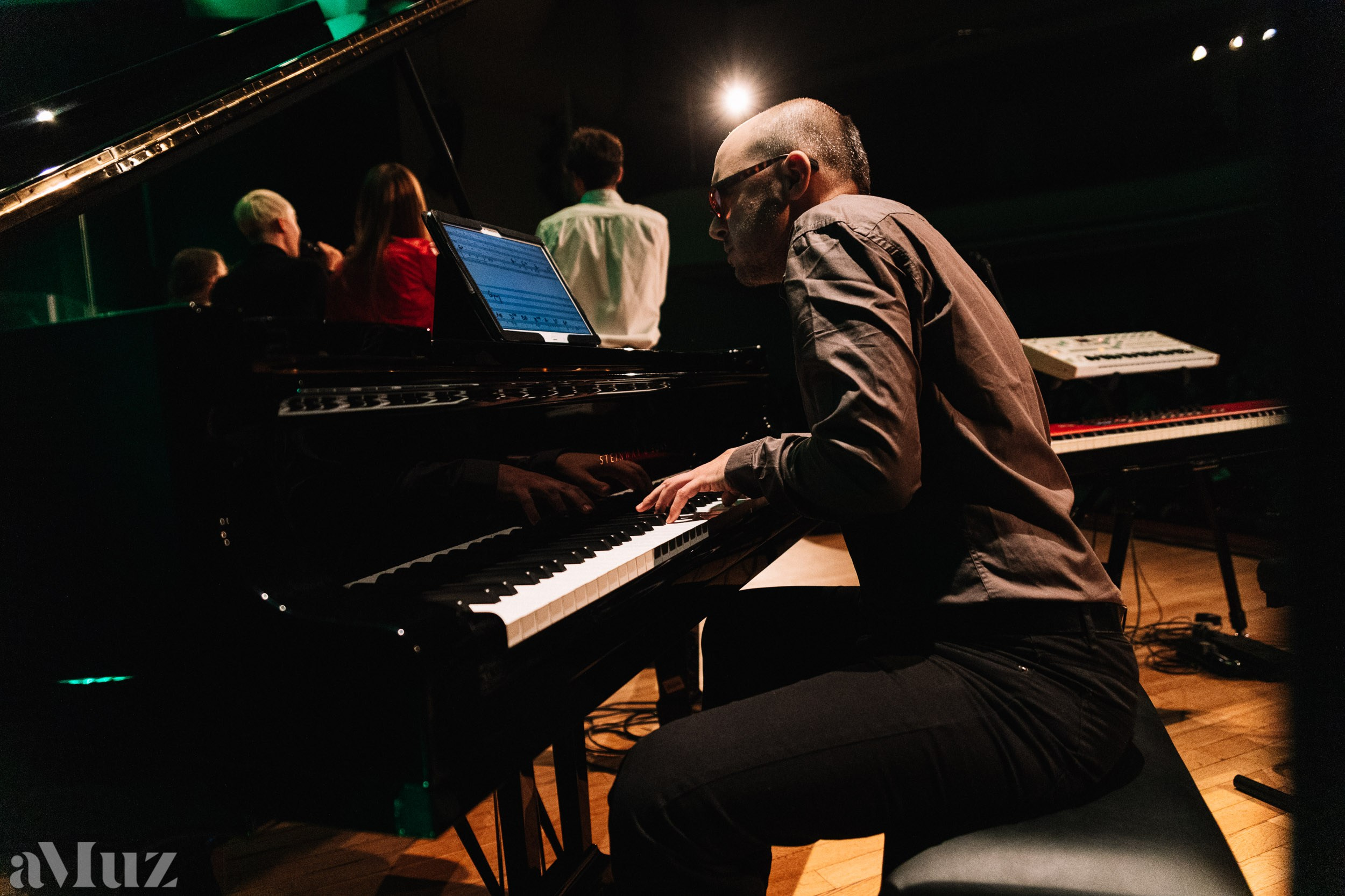 Jazz Zaśpiewam. Fotograf Ślubny Warszawa - Sesje Biznesowe Rodzinne Eventy