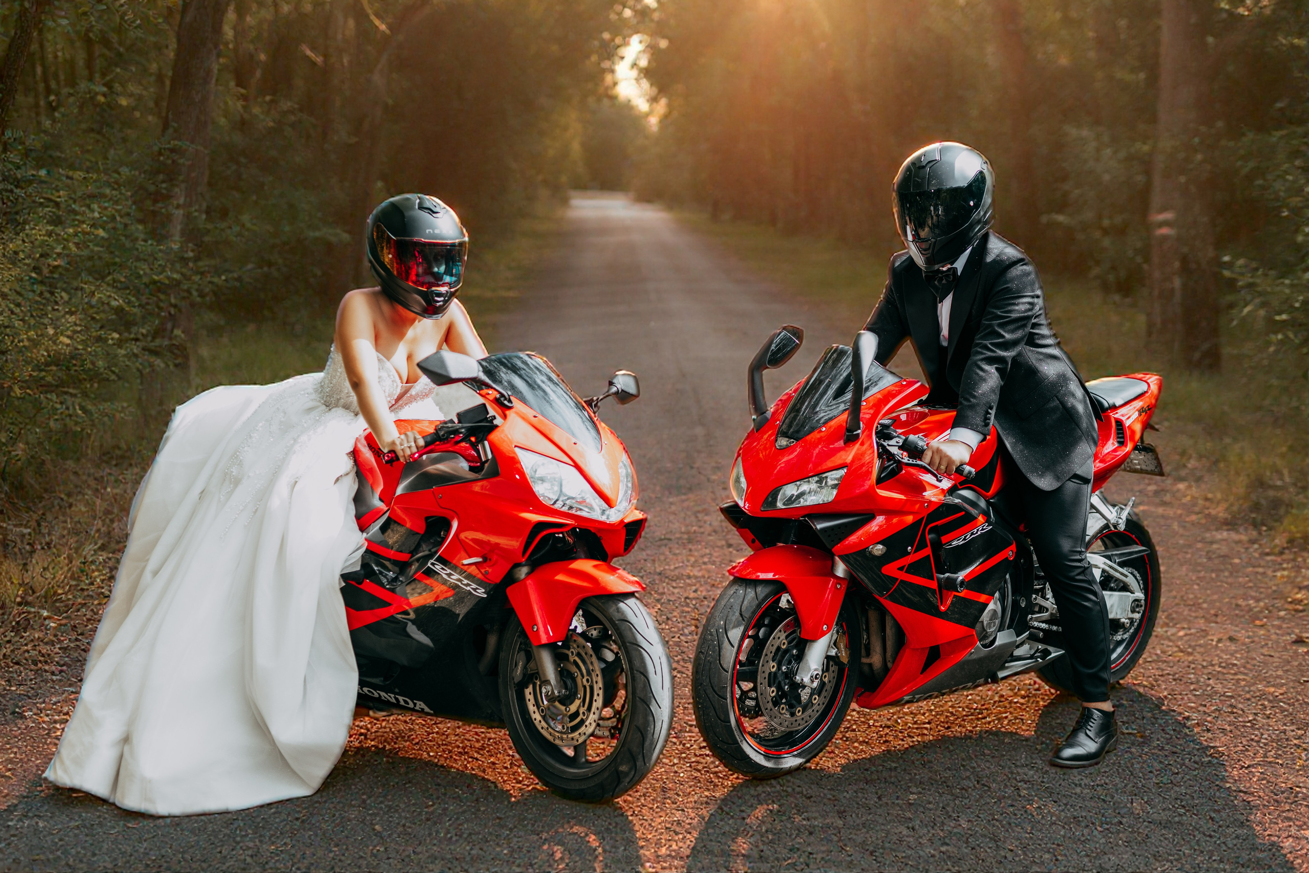 Trash the Dress cu motocicliști — ședință foto de poveste. Lucian Dedeu — Fotograf de nuntă și eveniment