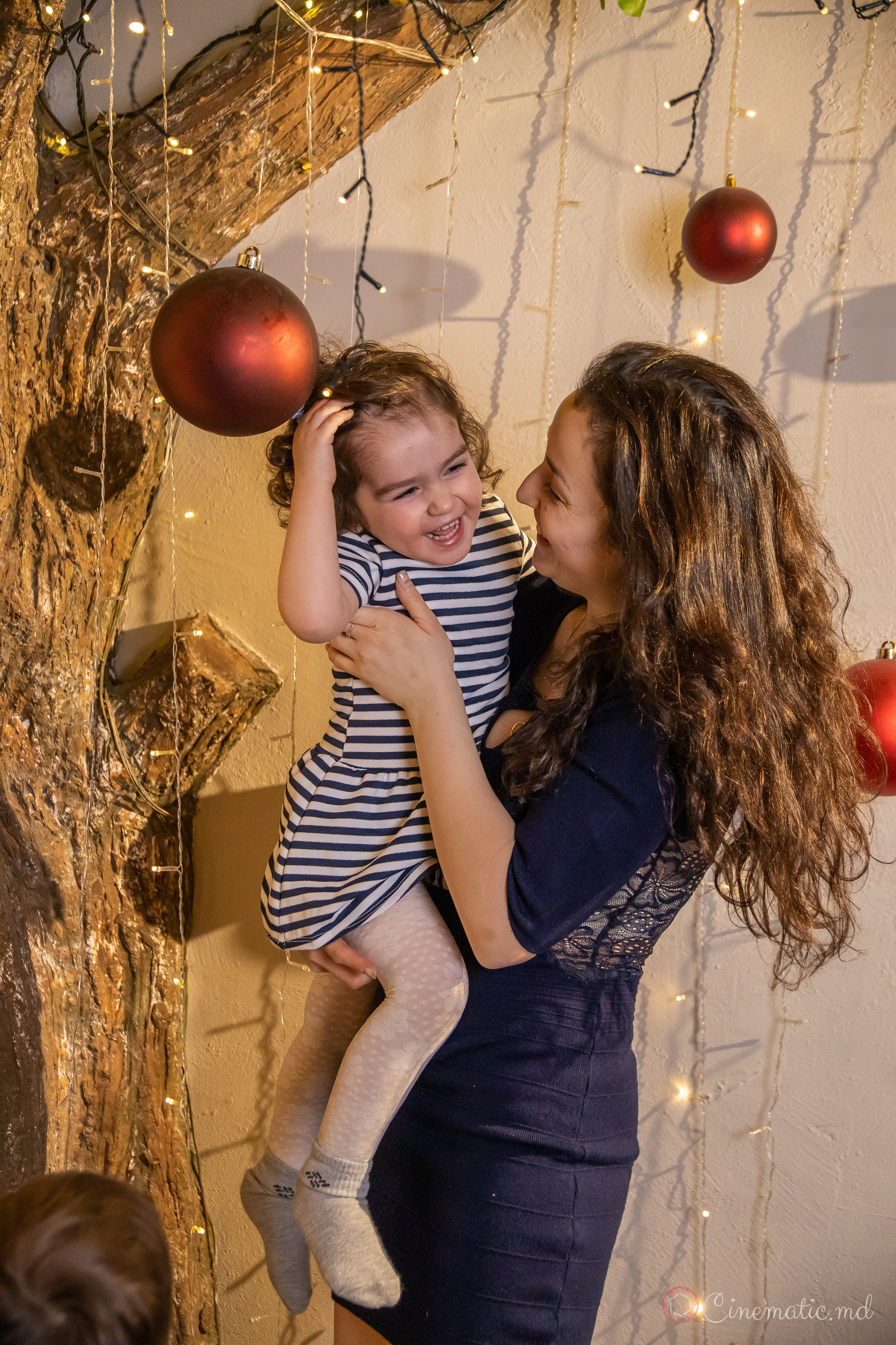 Sedinta foto de Revelion. ✔️ Фото Видео на свадьбы и крестины Молдова — Cinematic.md
