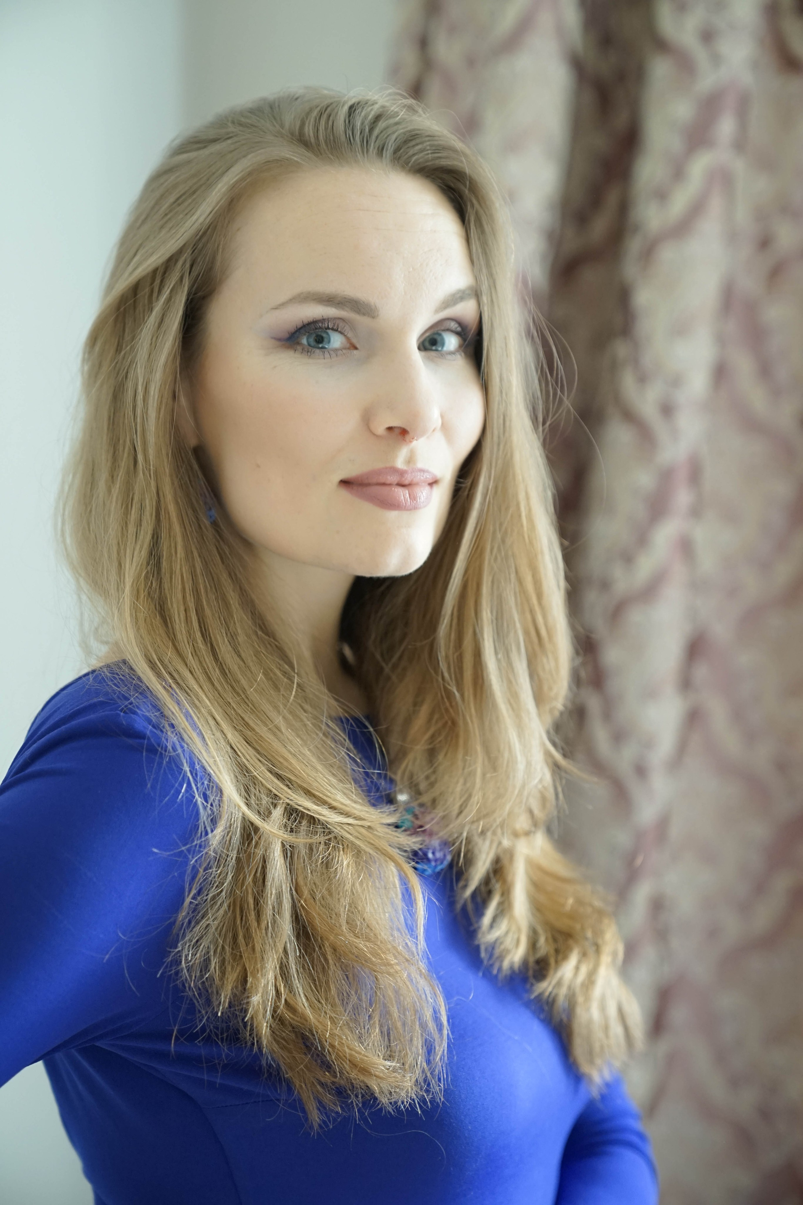 Anna. Elämäntyylivalokuvaaja Turku. Tallentan tunteet kuvaan