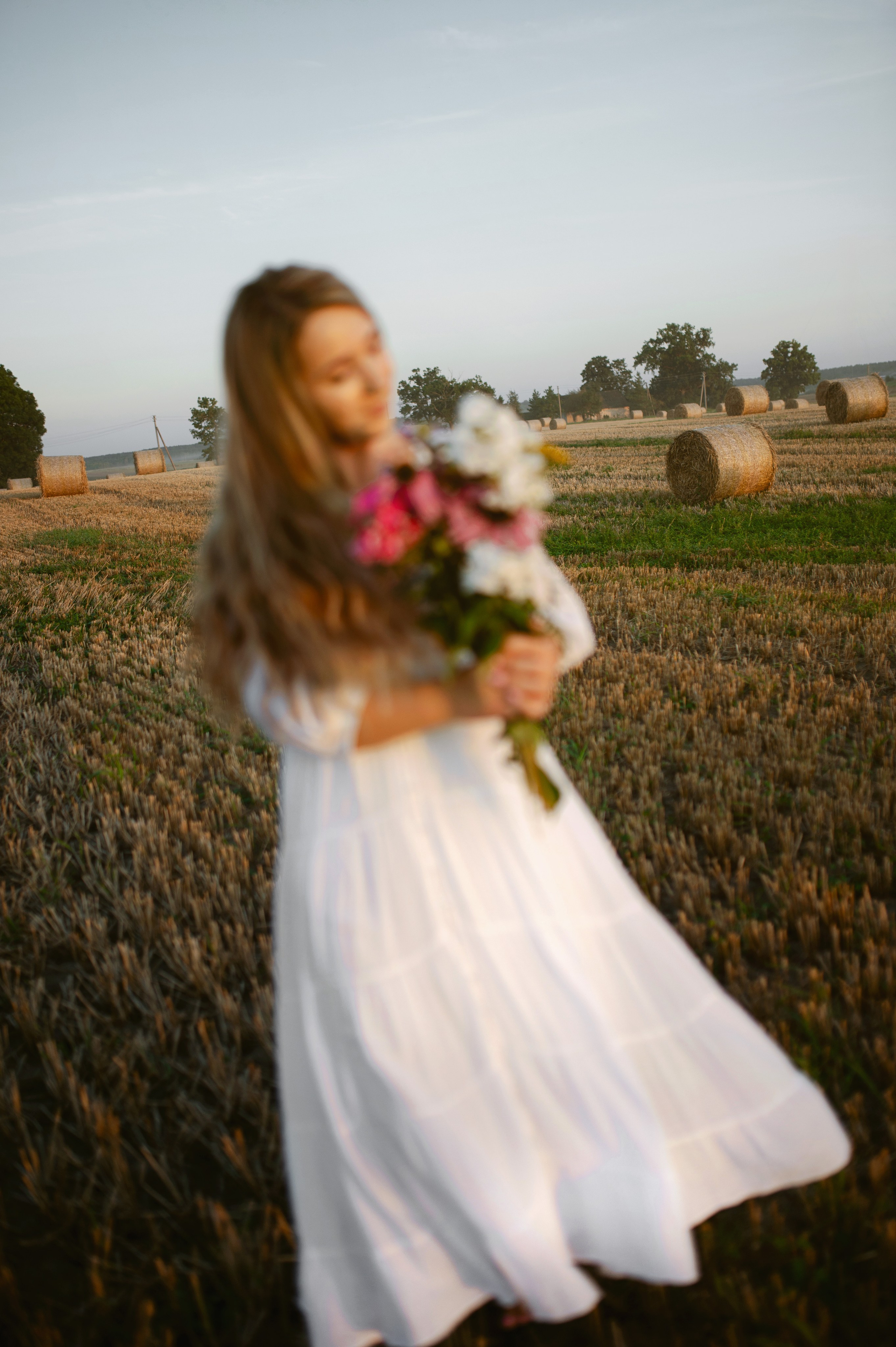 Augustė saulėlydyje. Vestuvių fotografė Santa Jonuškė | Šiaulių apskritis, Panevėžio apskritis ir visa Lietuva