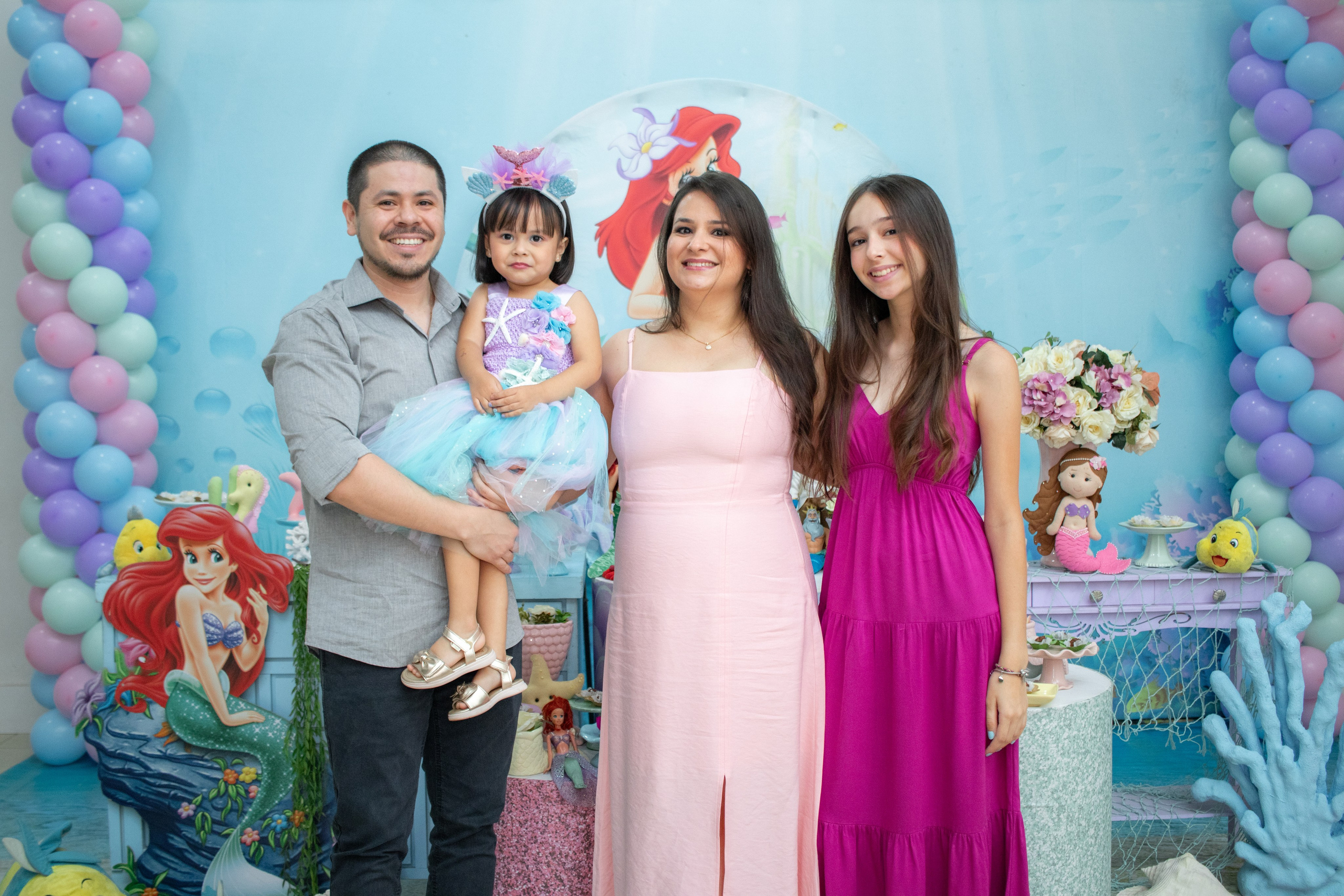 Alice — Aniversário 4 anos. Principal