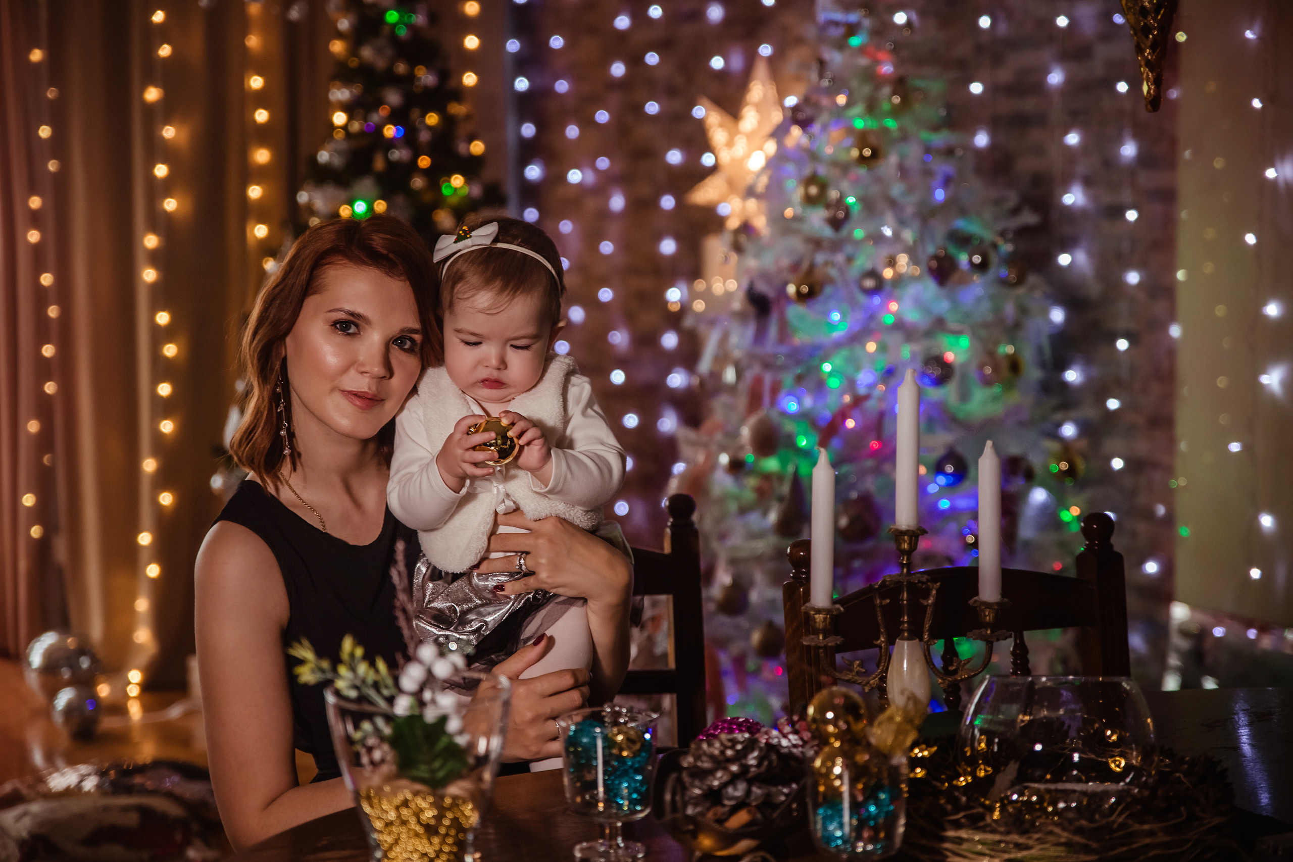 New Year’s photo session of Galina and Elina. 2021