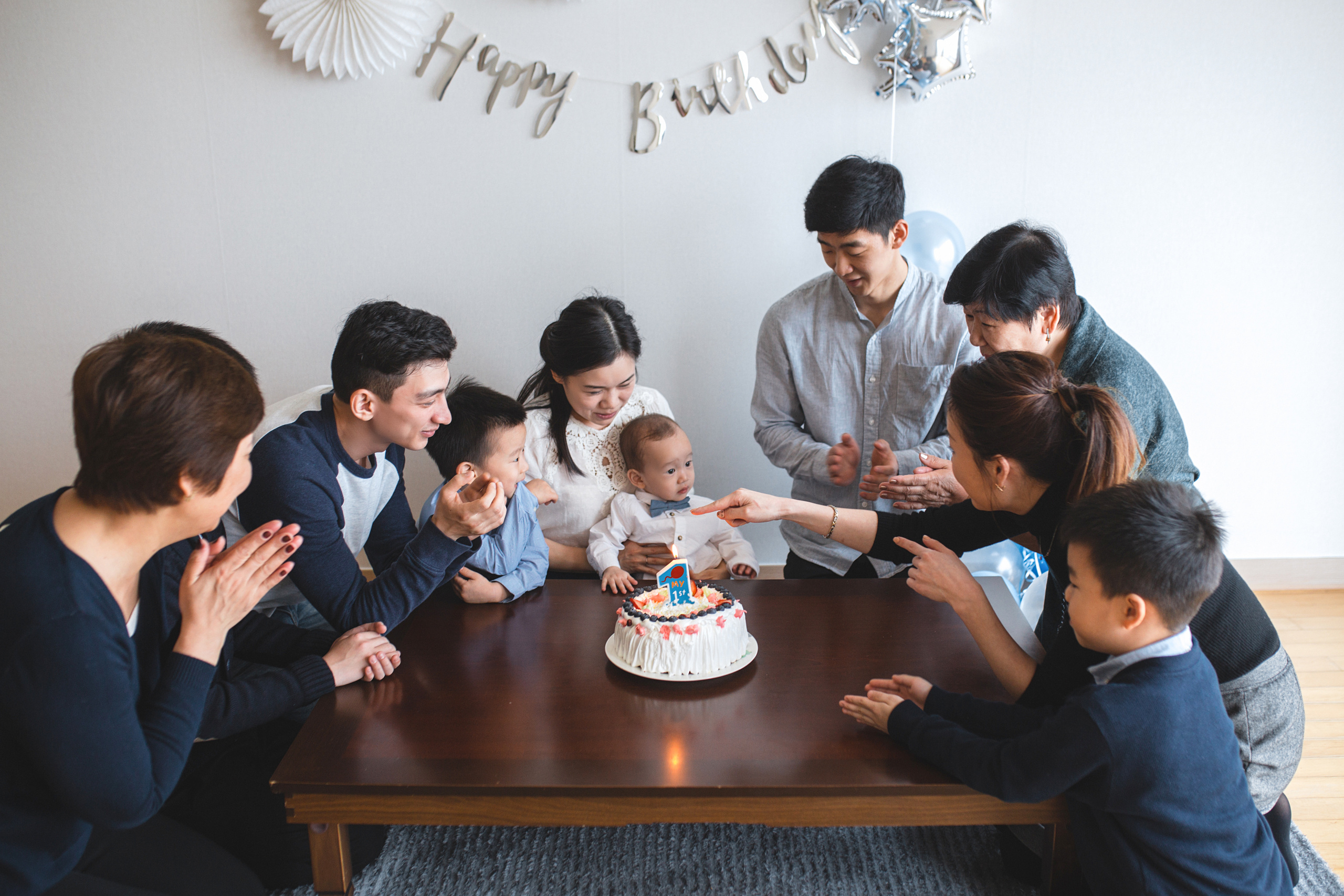 Vova — 1 year. Portrait photographer in South Korea Olga Lian