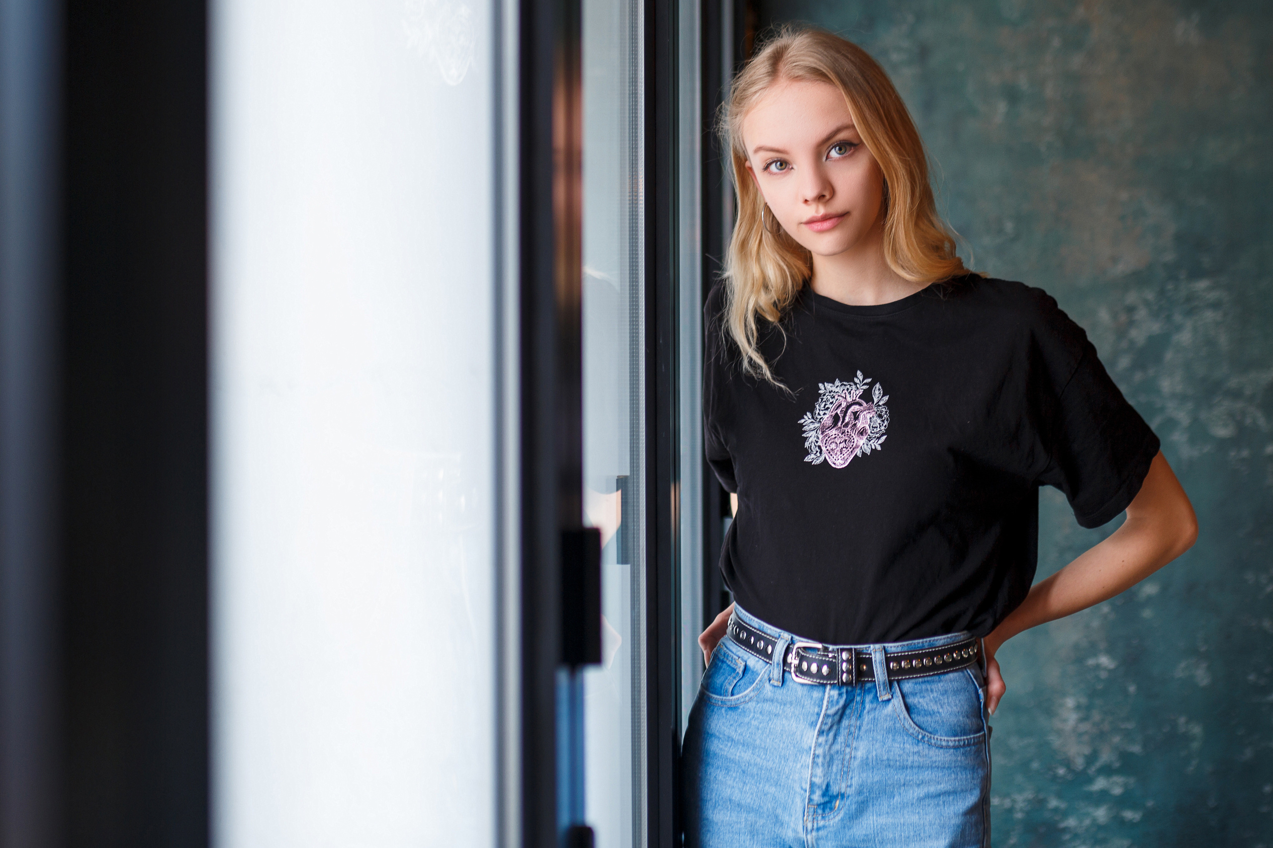 Laura. Garosu-gil Road. Portrait photographer in South Korea Olga Lian