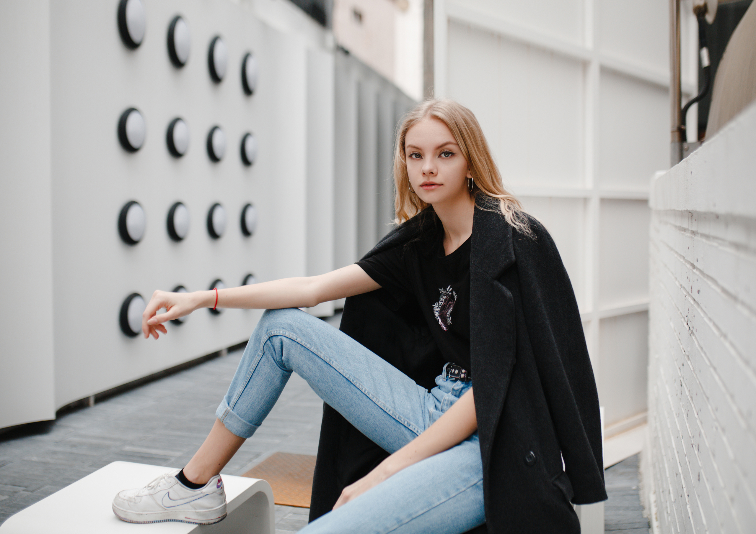 Laura. Garosu-gil Road. Portrait photographer in South Korea Olga Lian