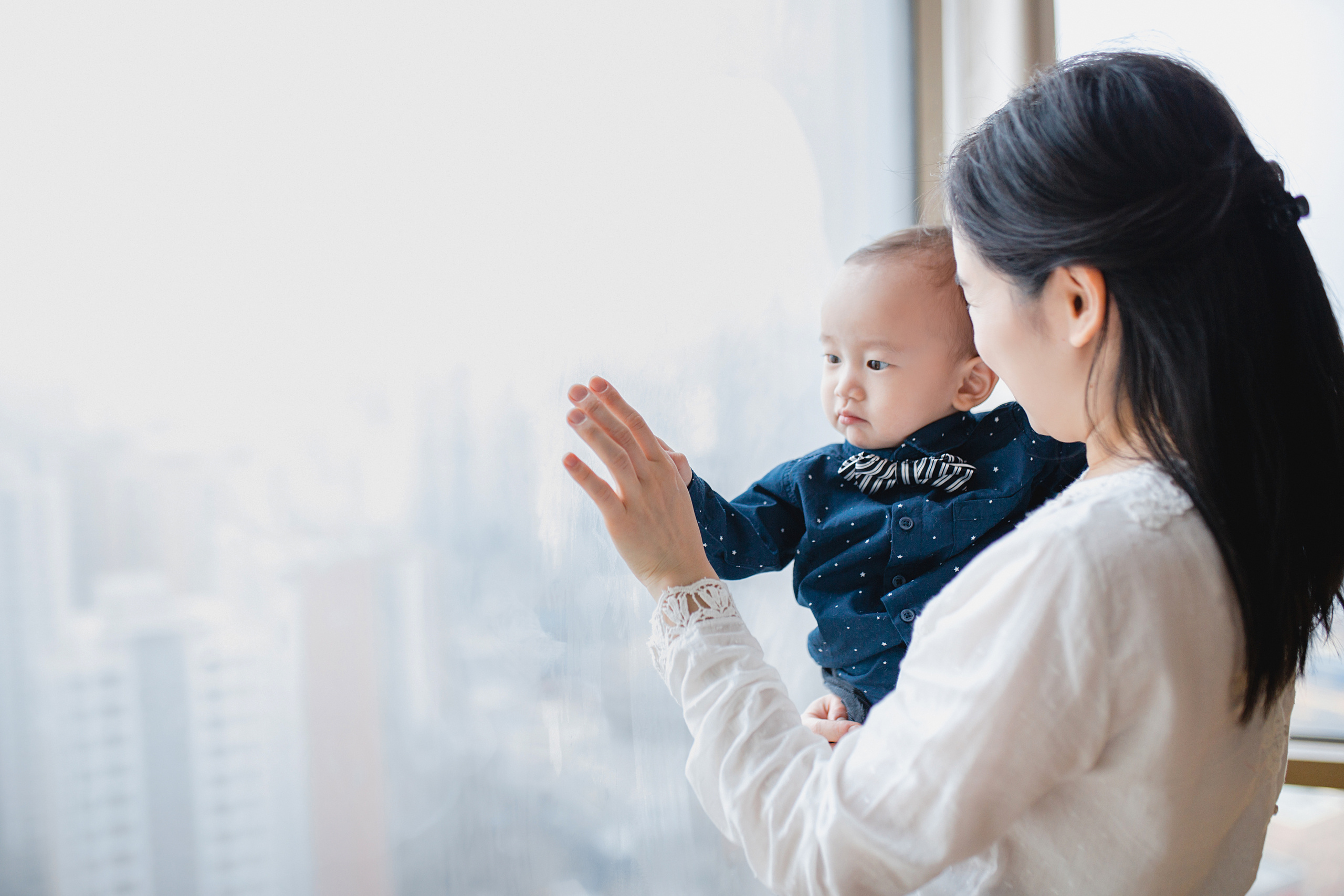 Vova — 1 year. Portrait photographer in South Korea Olga Lian