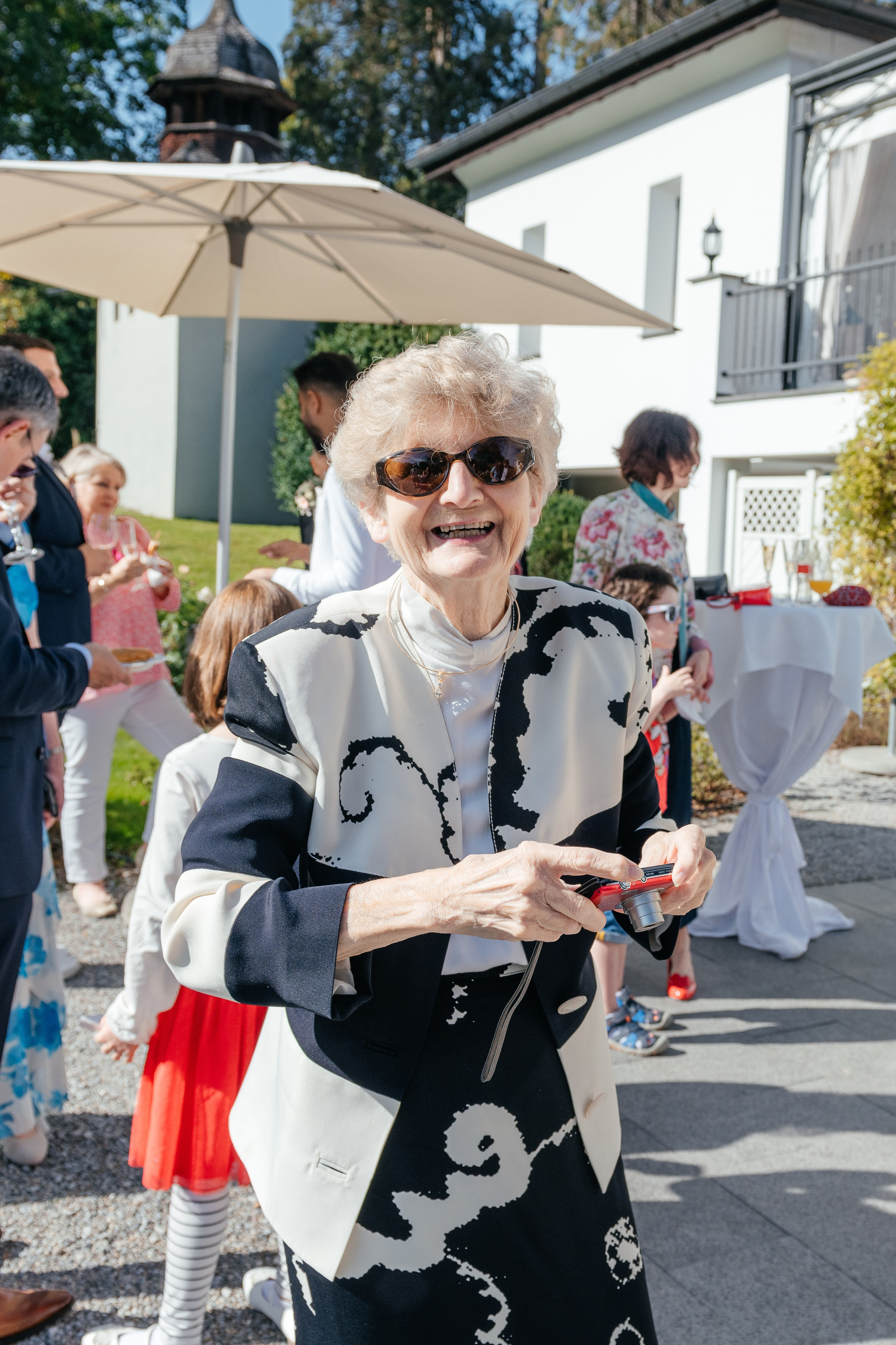FLORENCE & JAMAL Dübendorf, Switzerland. I am Elena Altendorfer. Wedding photographer in Zurich and Switzerland