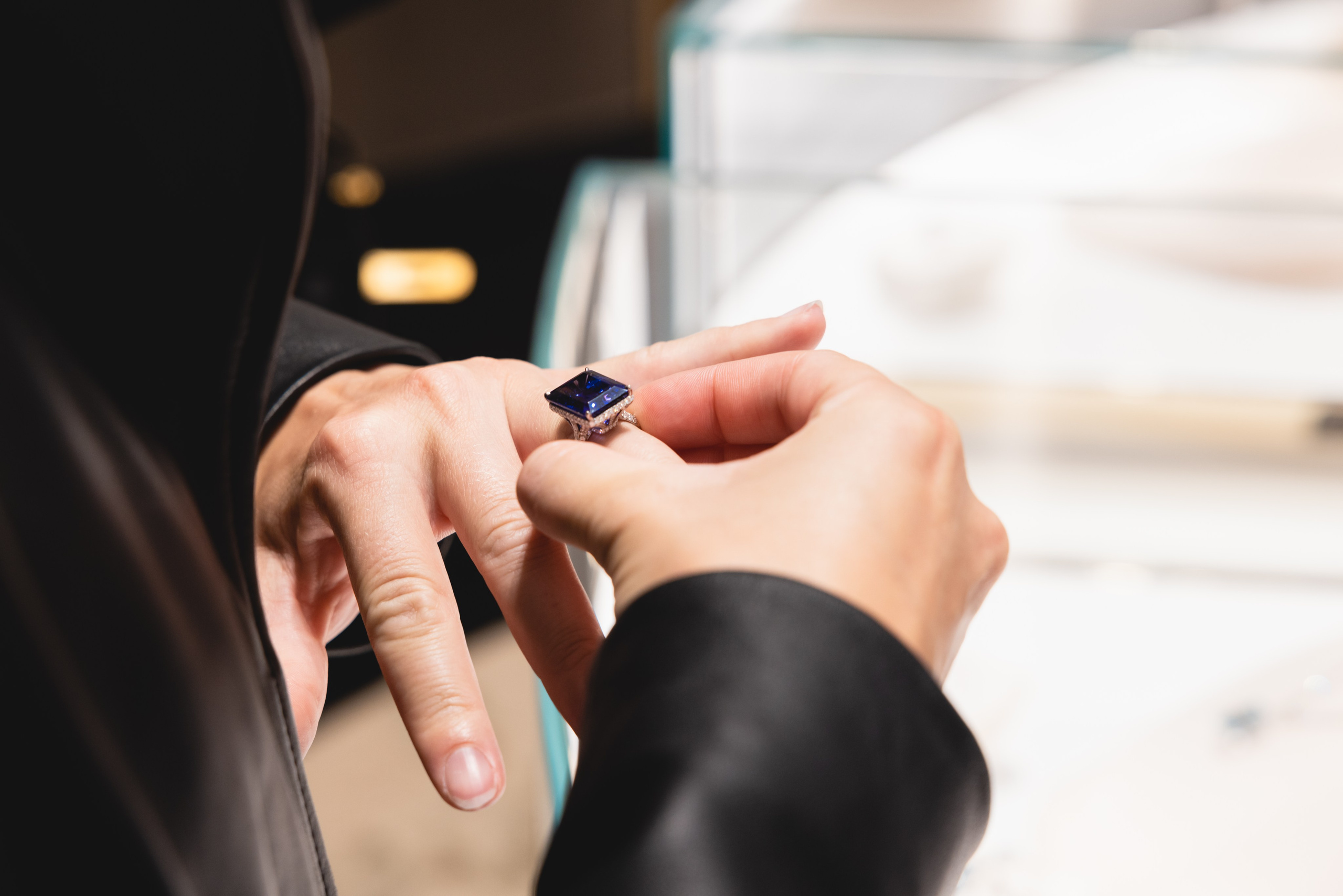 Tiffany. Professional wedding photographer in Copenhagen, Denmark — Julia Byron