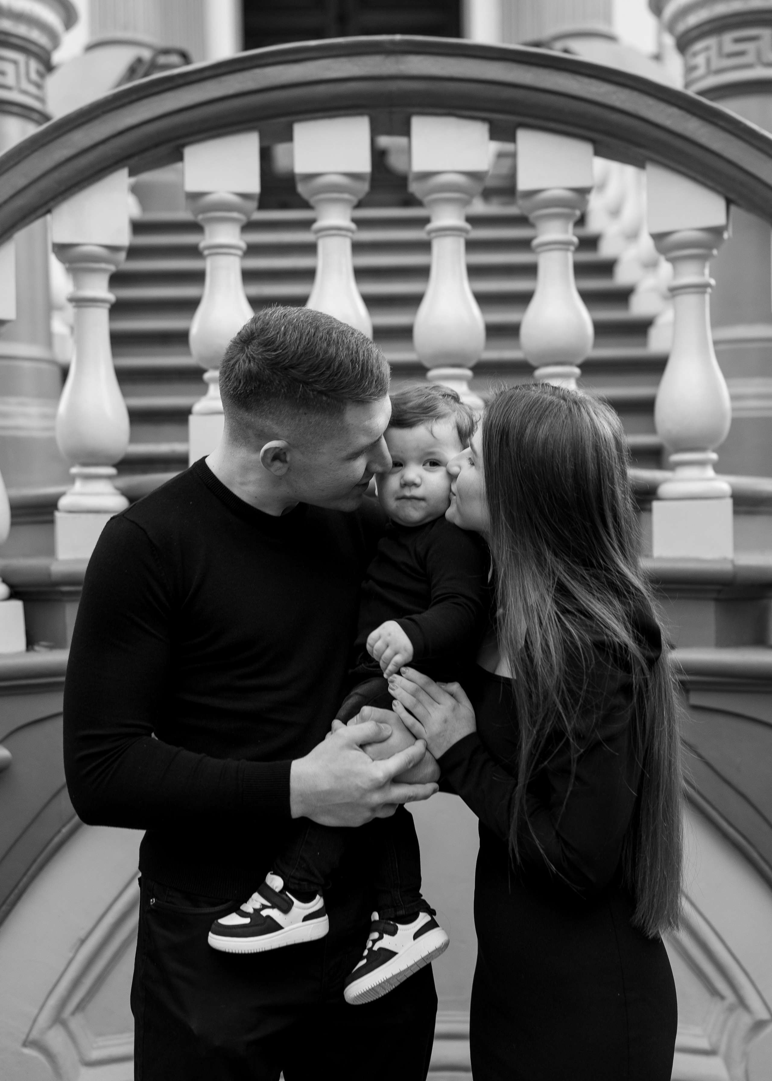 Artem, Nadia & Elisha. Family photographer in Sacramento | Sofia Pavenko