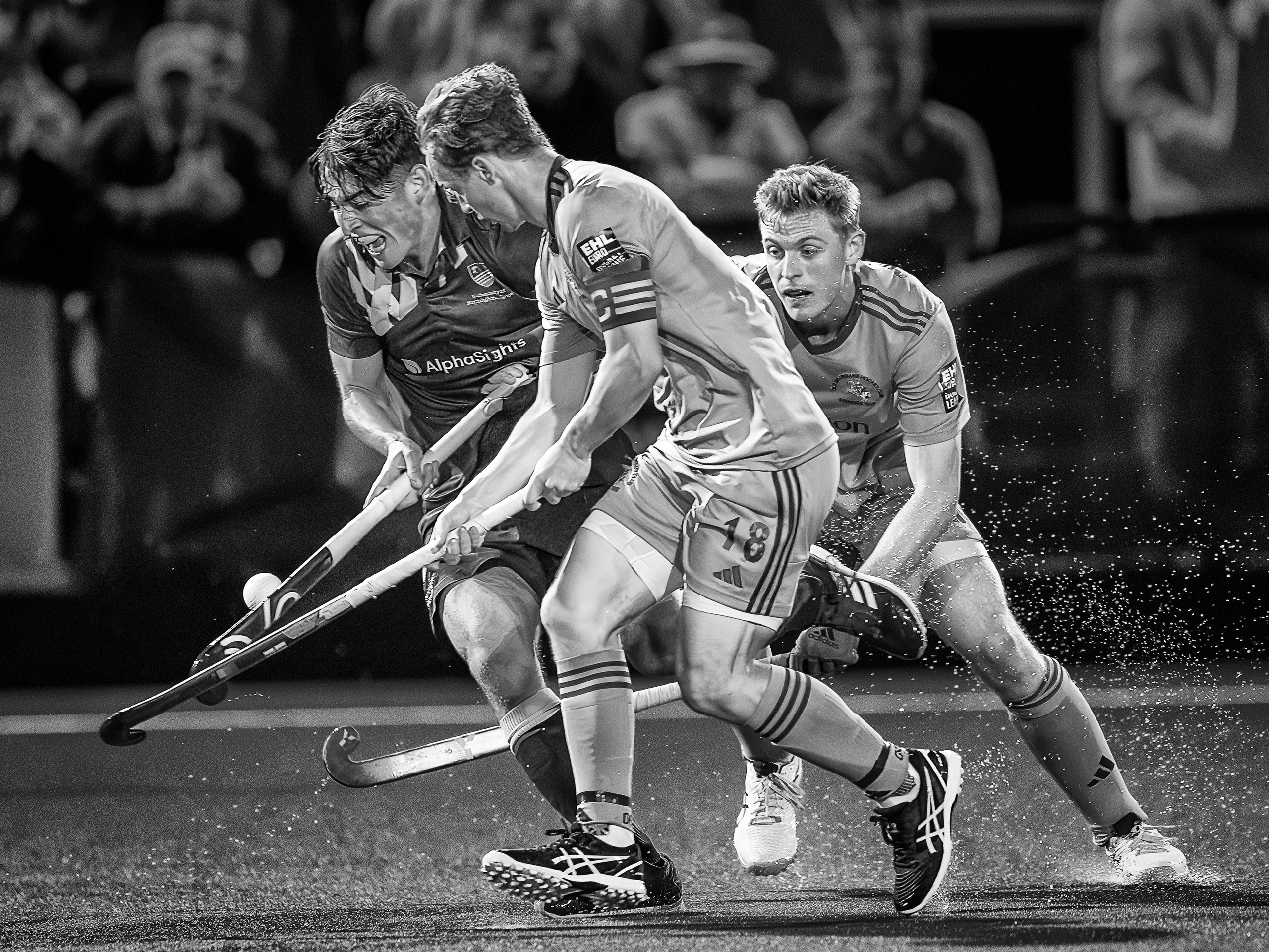 UK Midlands & East Anglia Sport Photography Gallery. Hedley Wright Photography | East Anglia Sport, Street, Wildlife, Landscape & Astrophotography