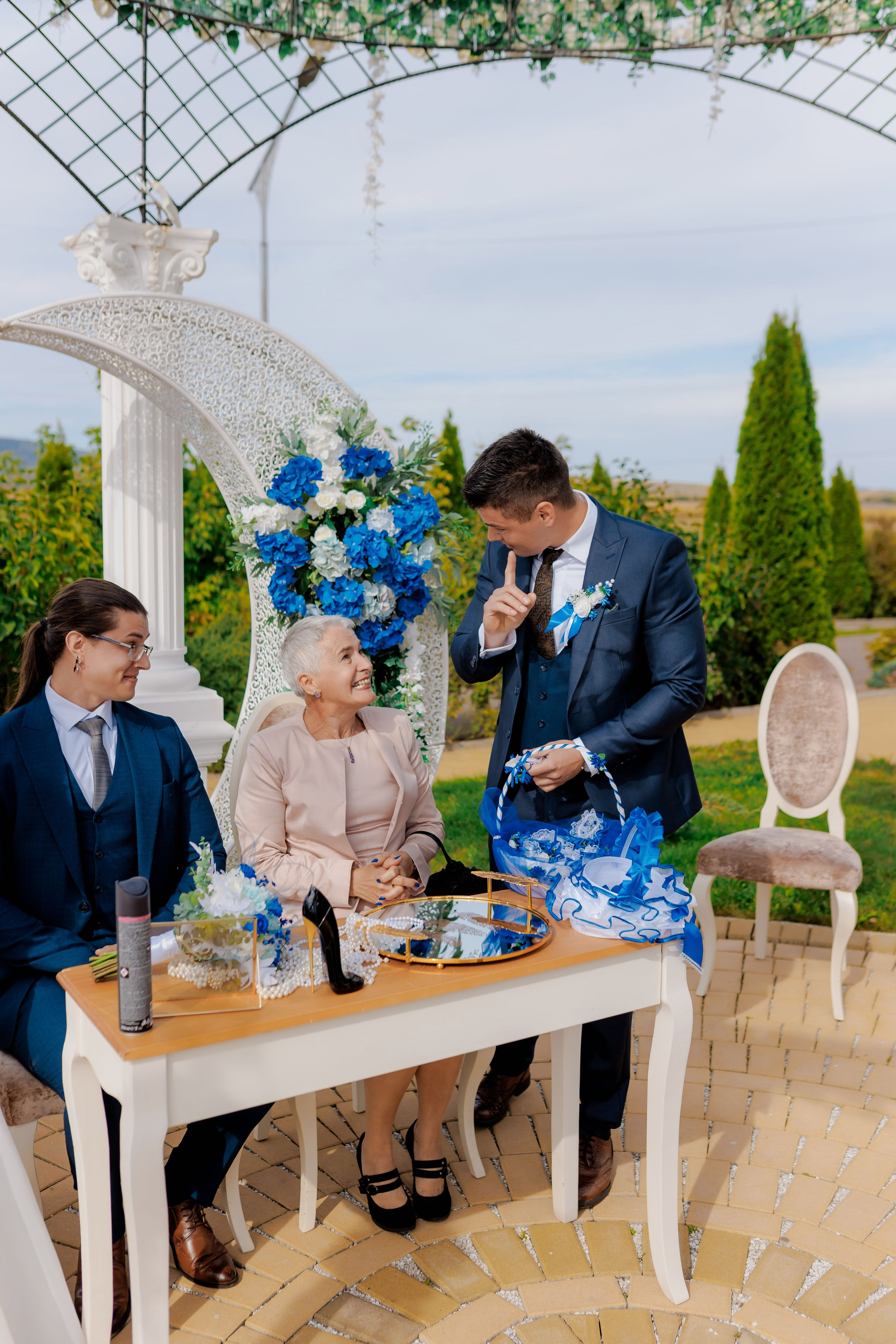 Loredana & Emilian – Ziua Nunții | Videografie - fotografie Botez Suceava, Iași, Botoșani. Servicii foto-video profesionale, pentru momente de neuitat