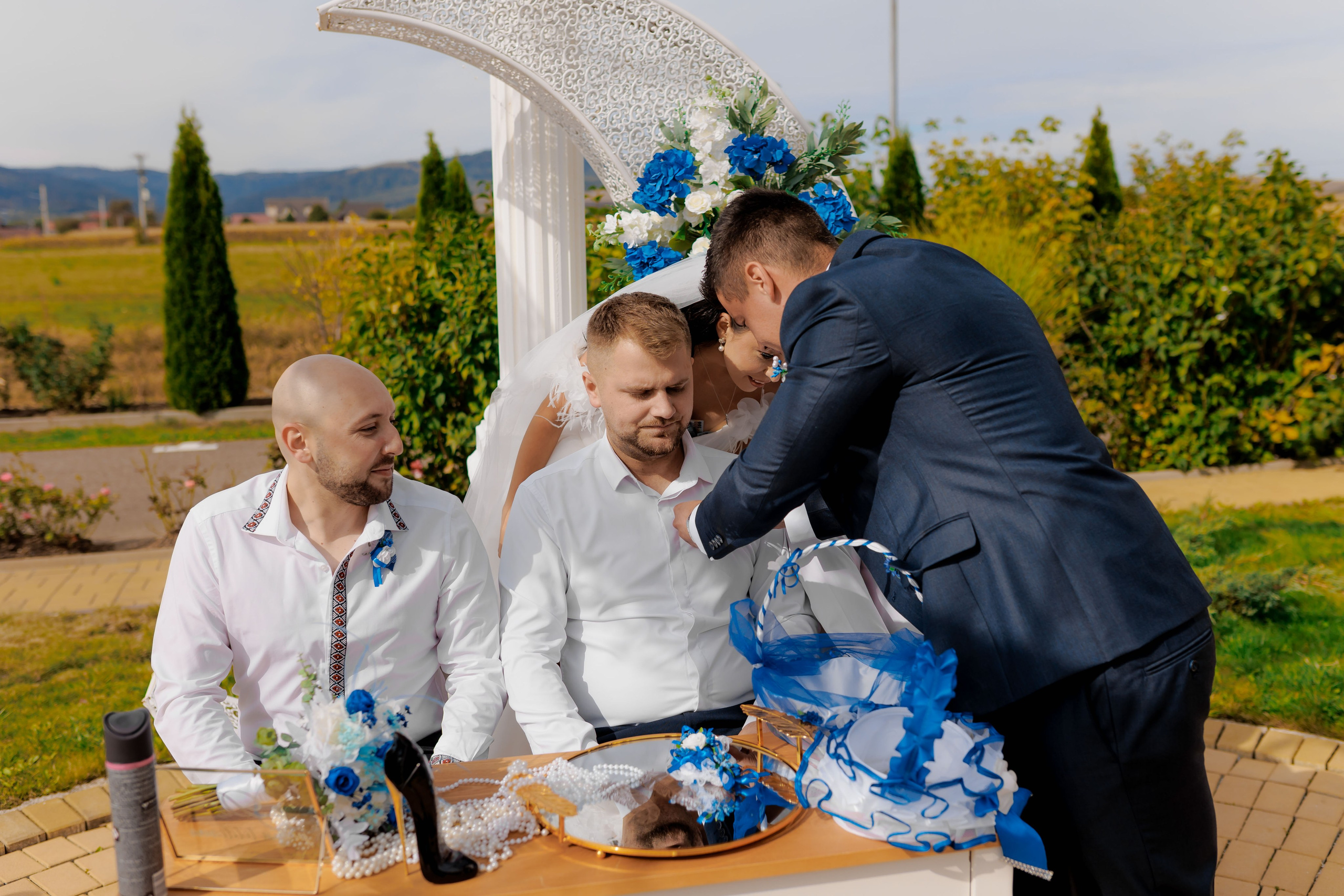 Loredana & Emilian – Ziua Nunții | Videografie - fotografie Botez Suceava, Iași, Botoșani. Servicii foto-video profesionale, pentru momente de neuitat