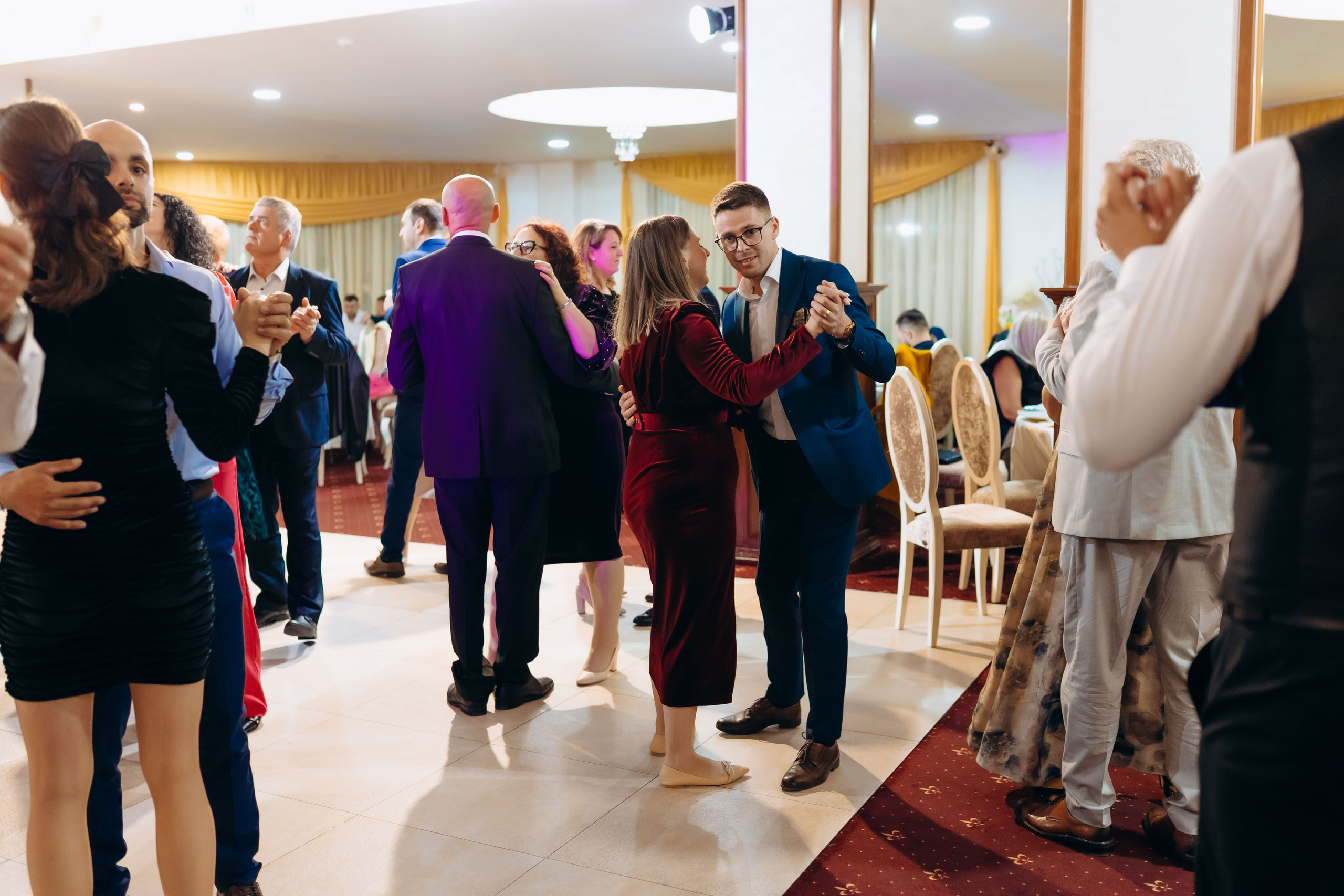 Loredana & Emilian – Ziua Nunții | Videografie - fotografie Botez Suceava, Iași, Botoșani. Servicii foto-video profesionale, pentru momente de neuitat