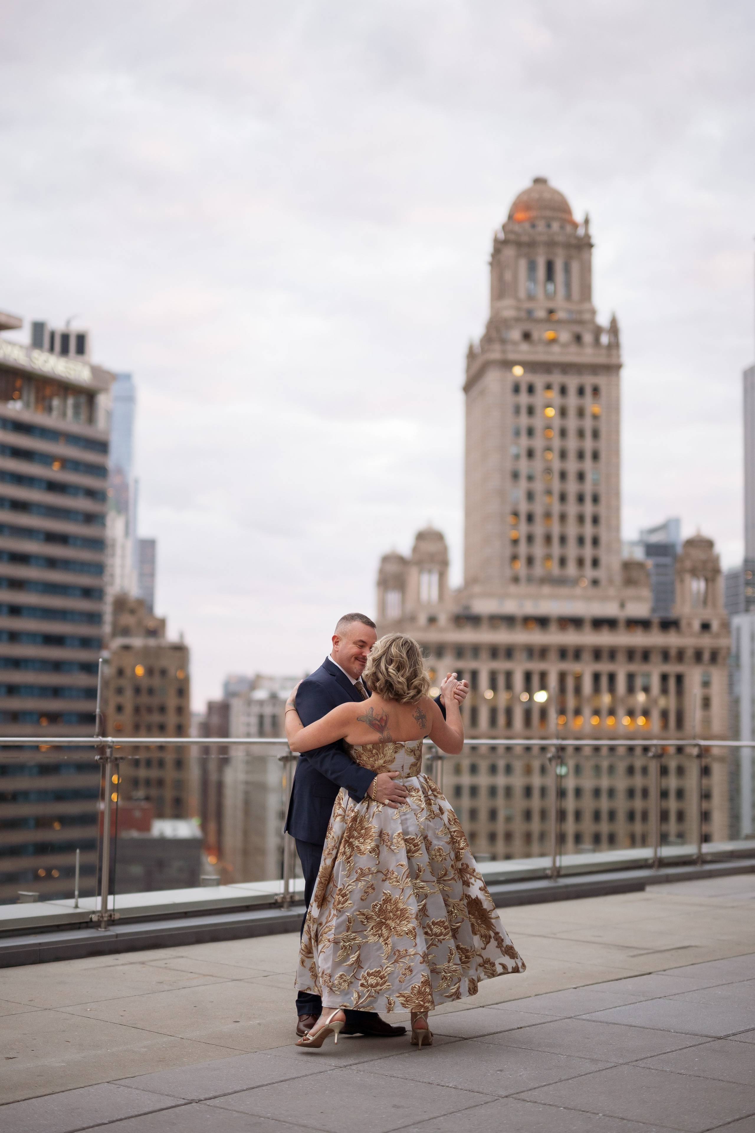 Chicago couple photoshoot. Photographer in Chicago
