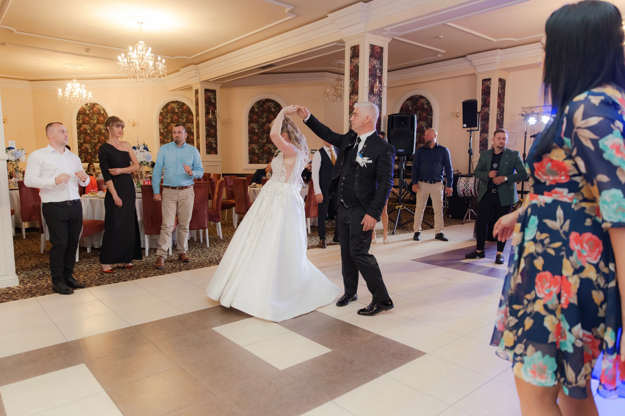 Mihai & Oana. Servicii foto-video profesionale, pentru momente de neuitat