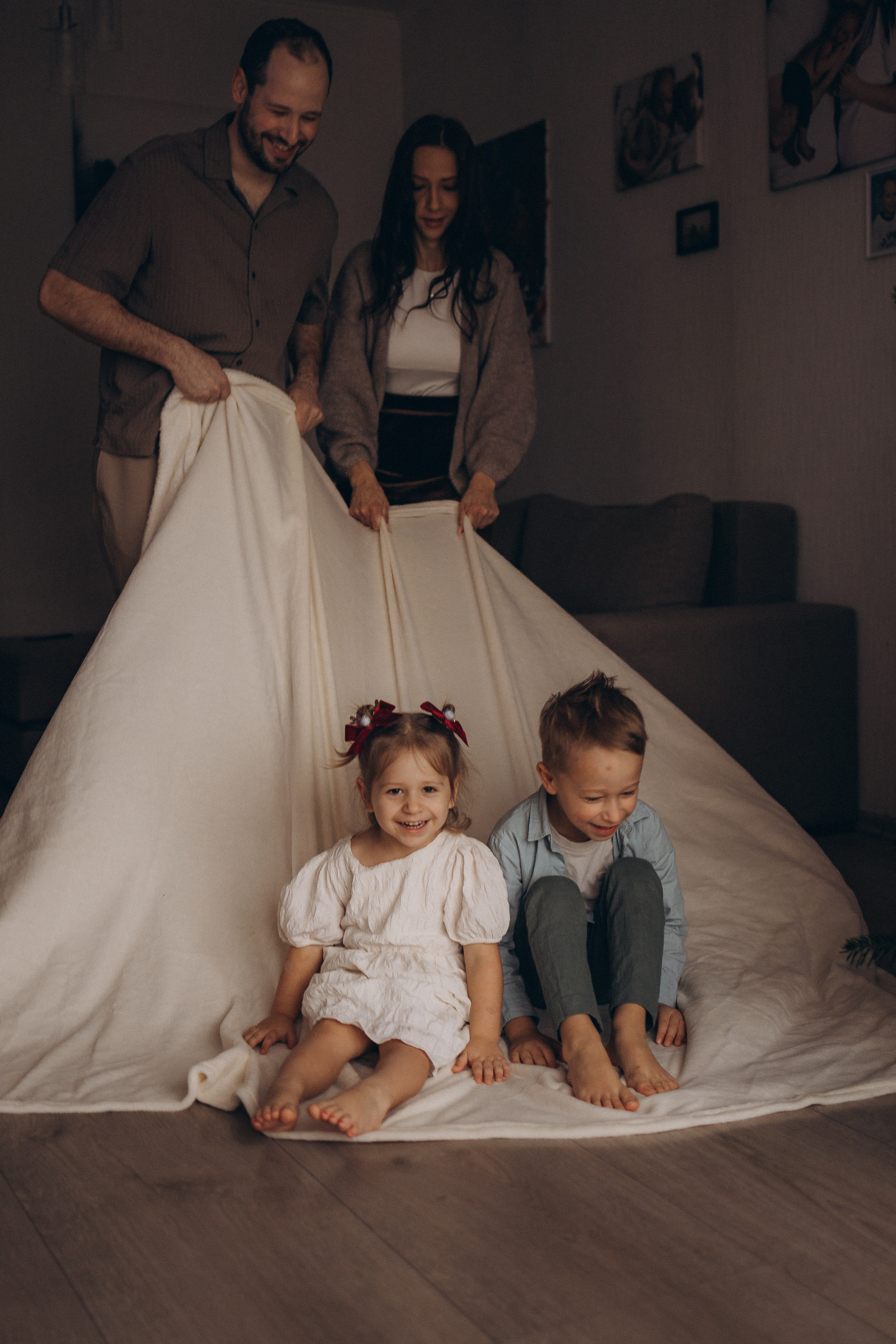 LANAS ģimene. GALVENĀ