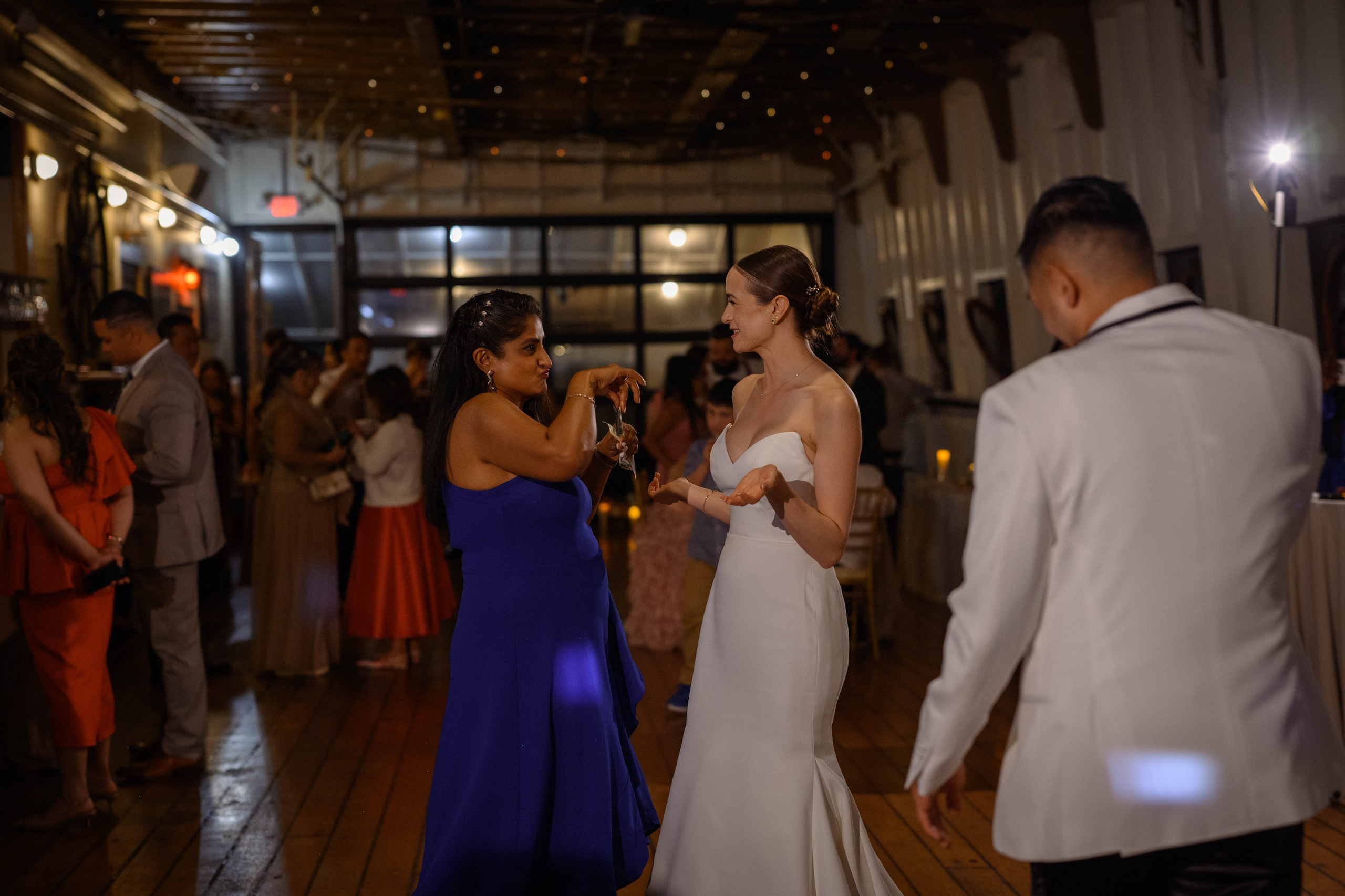 Kevin & Katie. Wedding & portrait photography in the Seattle Area. Helen Michelle photographer