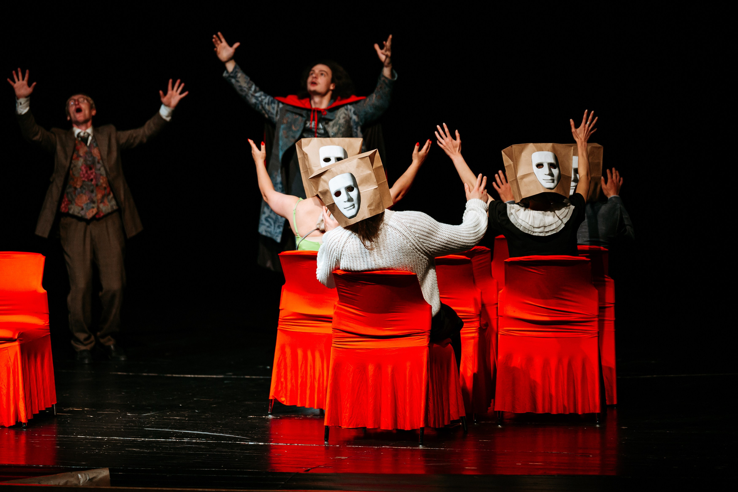 Garbo Teater „12 стульев“. Jelizaveta Gross - reportaaži- ja portreefotograaf Narvas