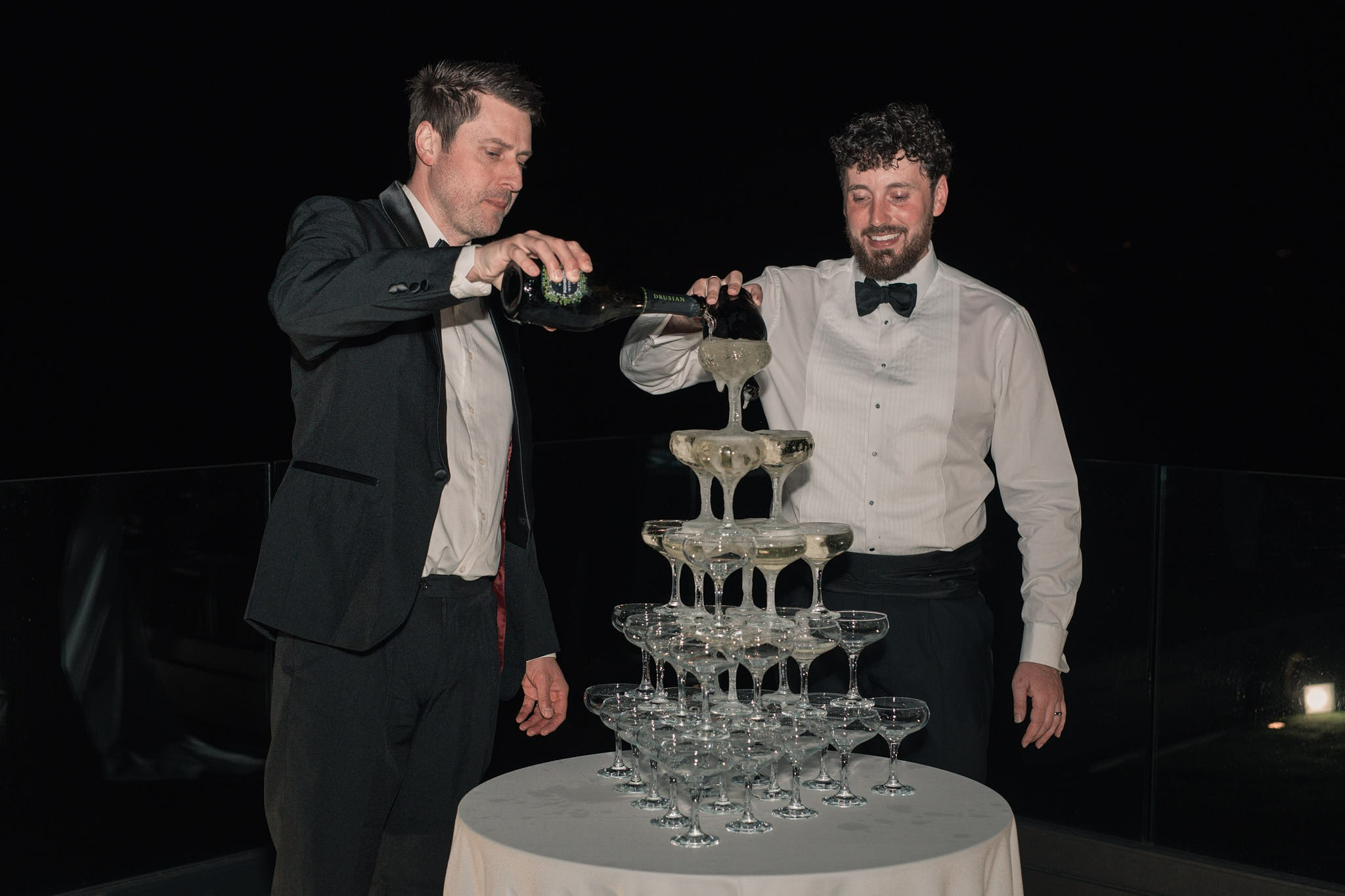 Roxie & Richard Wedding. Fotografo matrimonio Lago di Como Ferrari Media Production