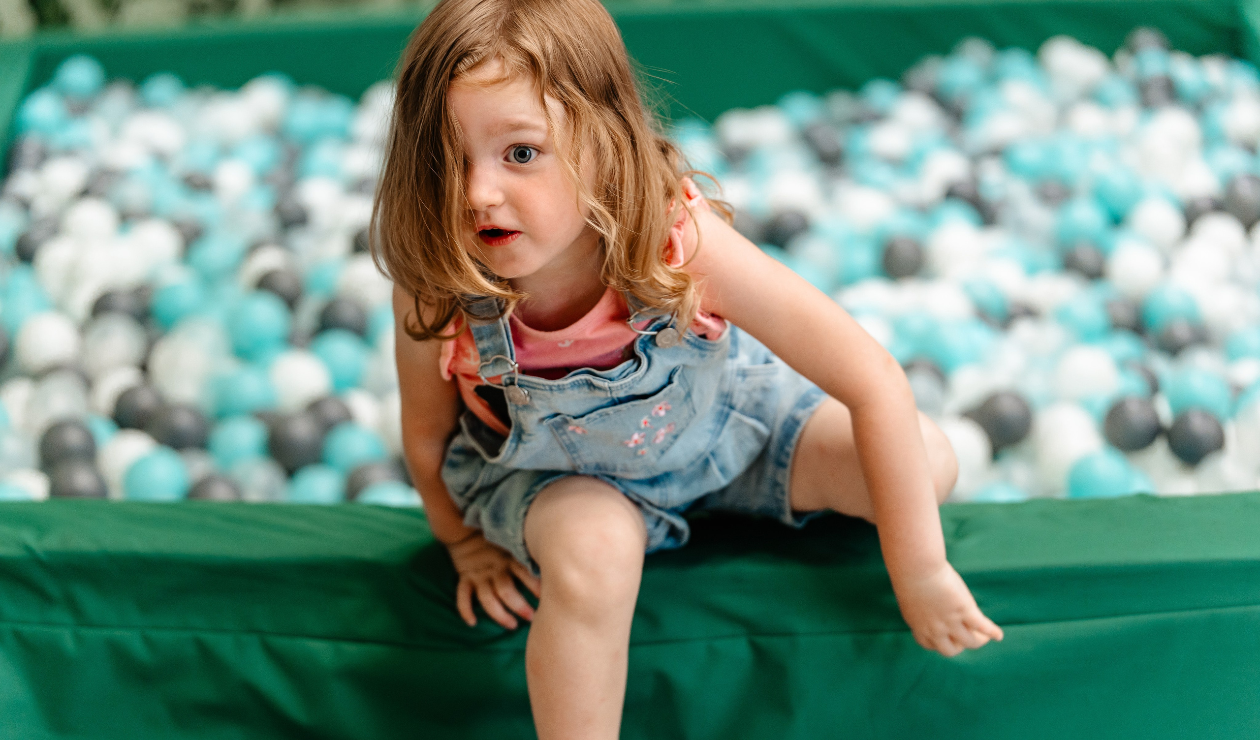 Aniversare Amira. Foto Studio — Fotograf de evenimente, nunti, botezuri, portrete