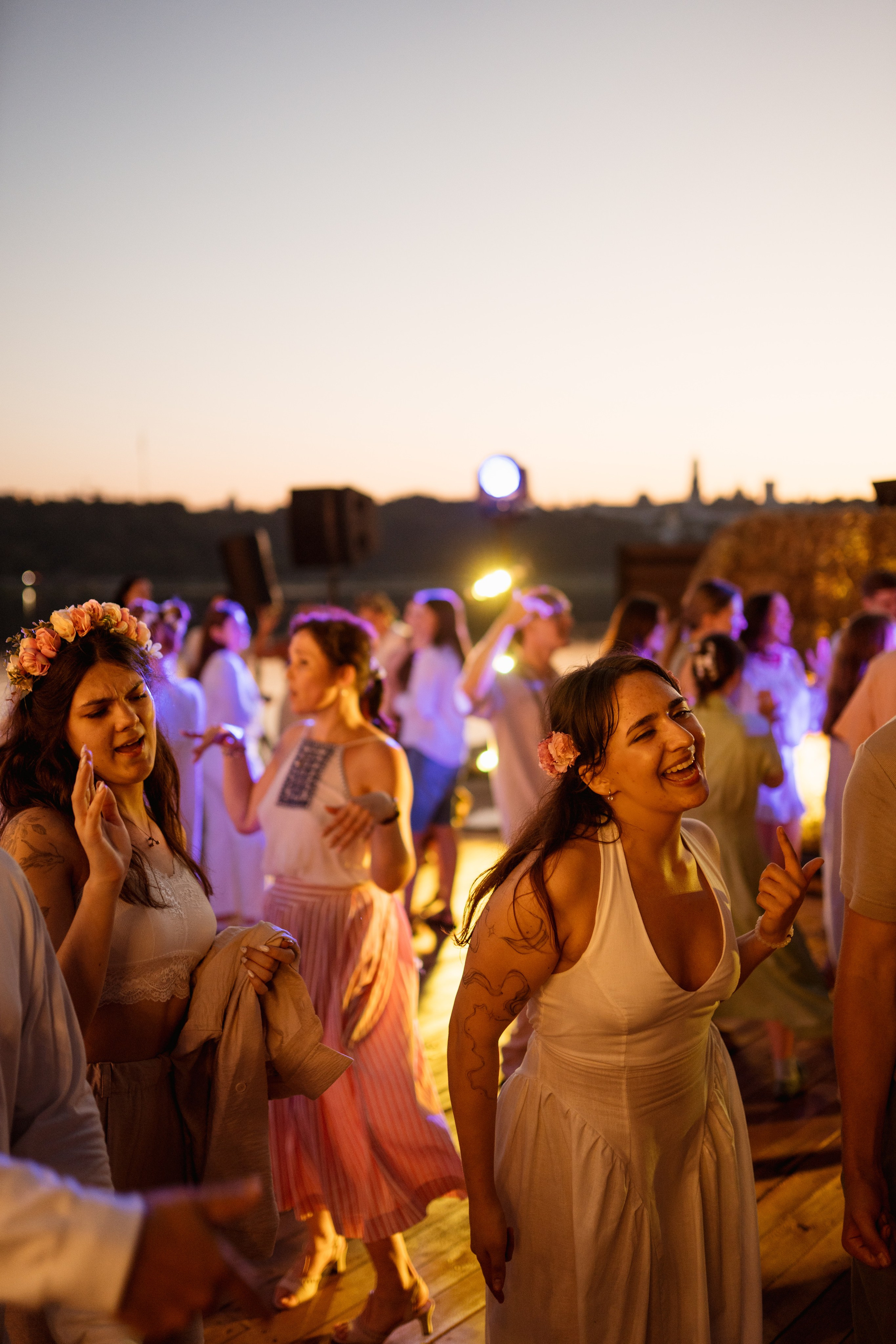 Milk Bar Party. Kostiantyn Holinchenko. Reportage and portrait photographer