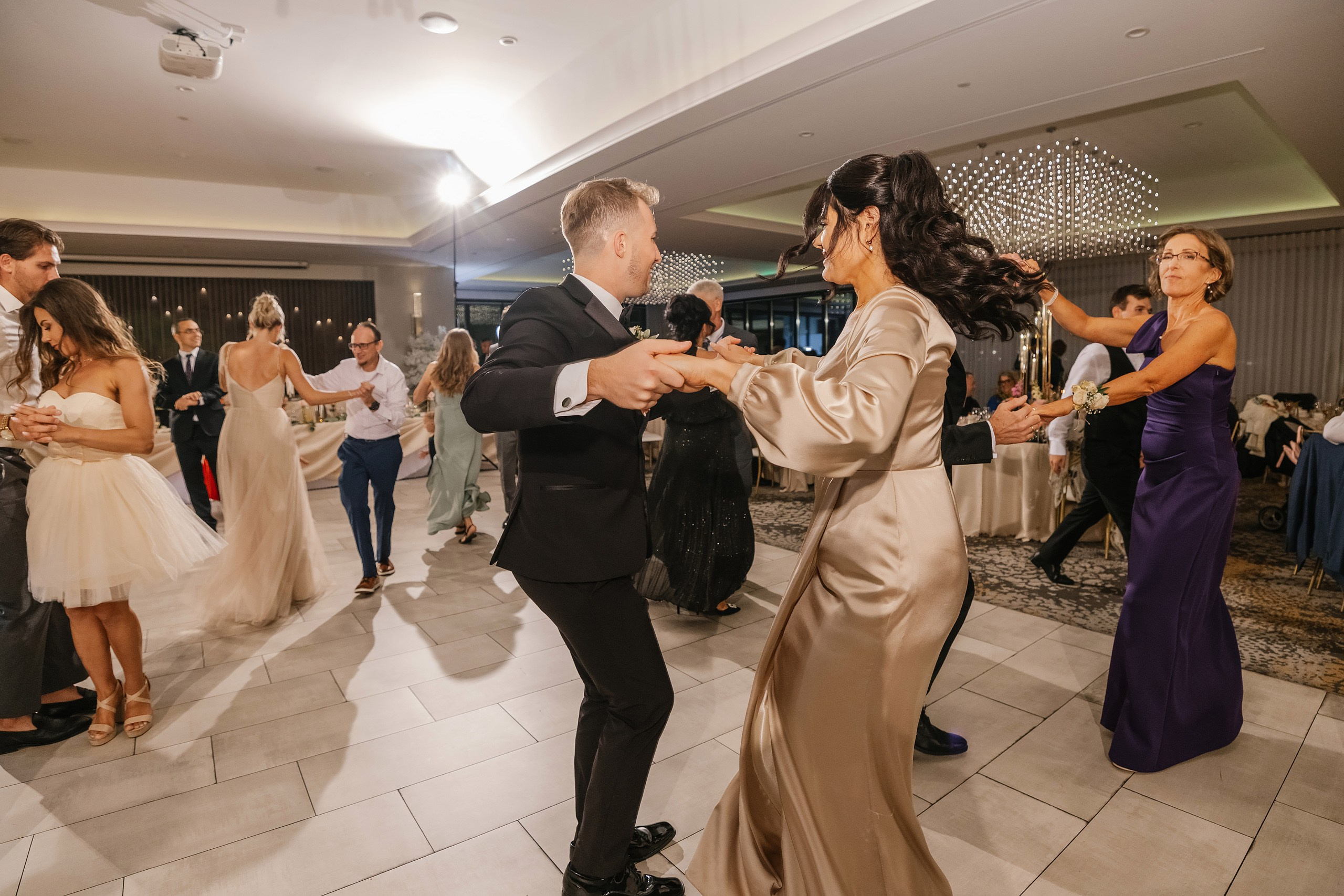 09.06.2025 Wedding. Wedding family event photographer in Chicago Nick Yushevich