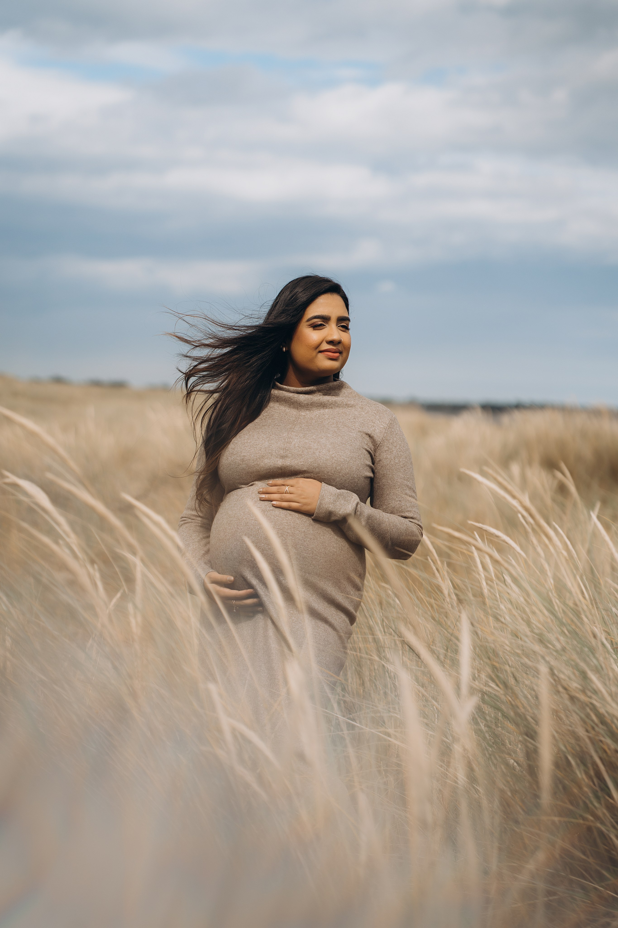 Meera: Bull island. Maternity/Love story/Wedding photographer