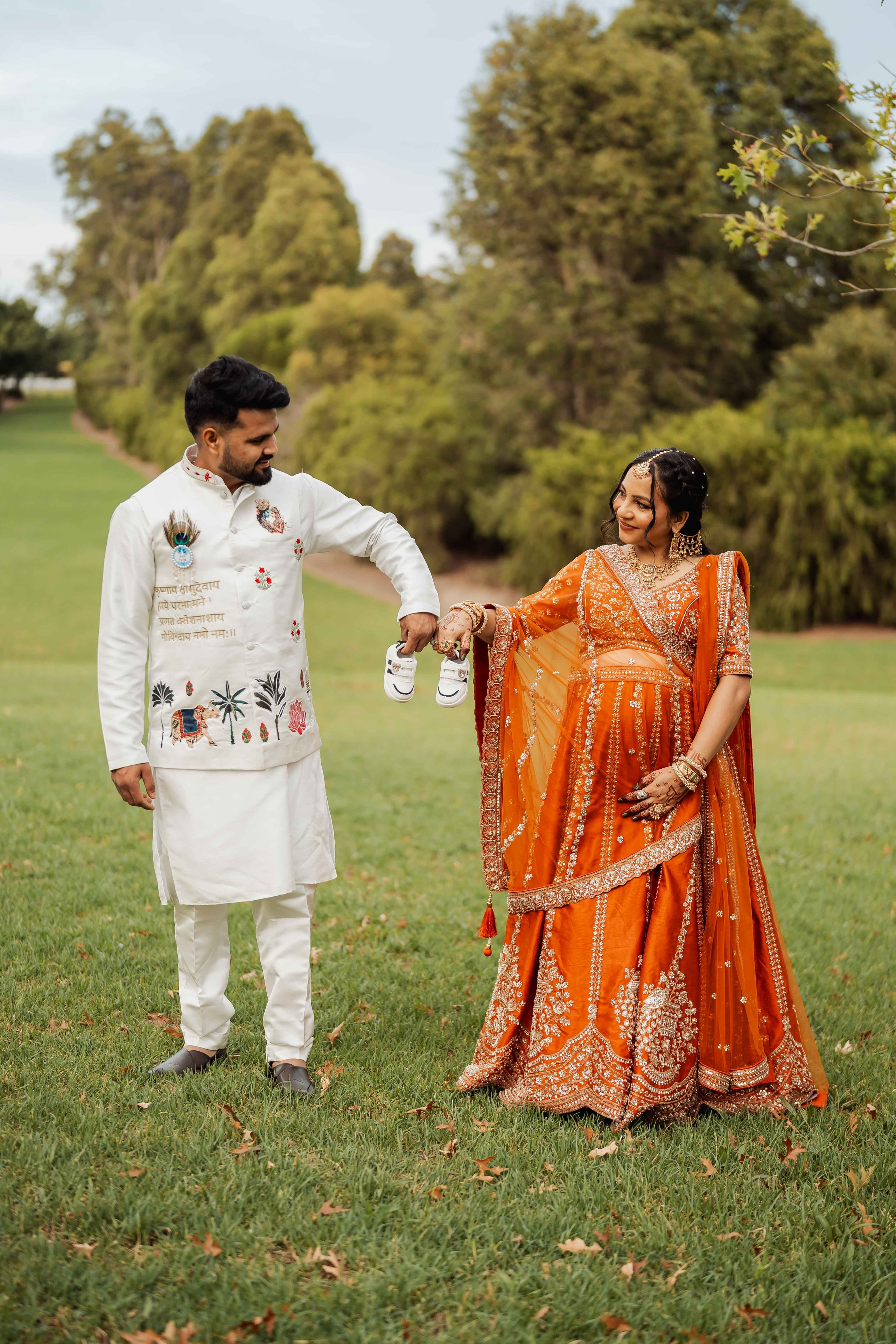 Indian baby shower photography Melbournebaby shower photographer MelbourneGodh Bharai photography Melbournematernity ceremony photography Melbournetraditional baby shower photography