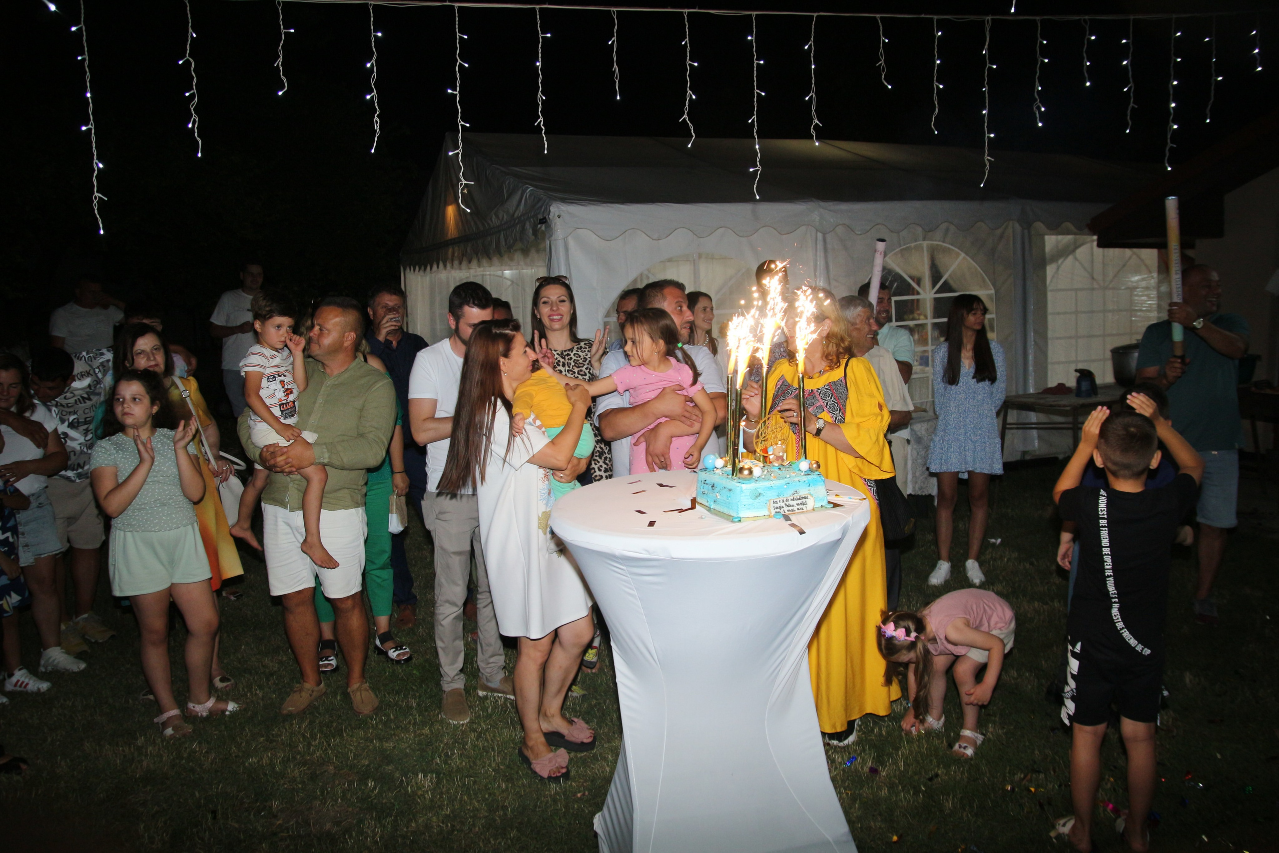 BYZO MEDIA. PETRU BYZO - family and children photographer in ROMANIA