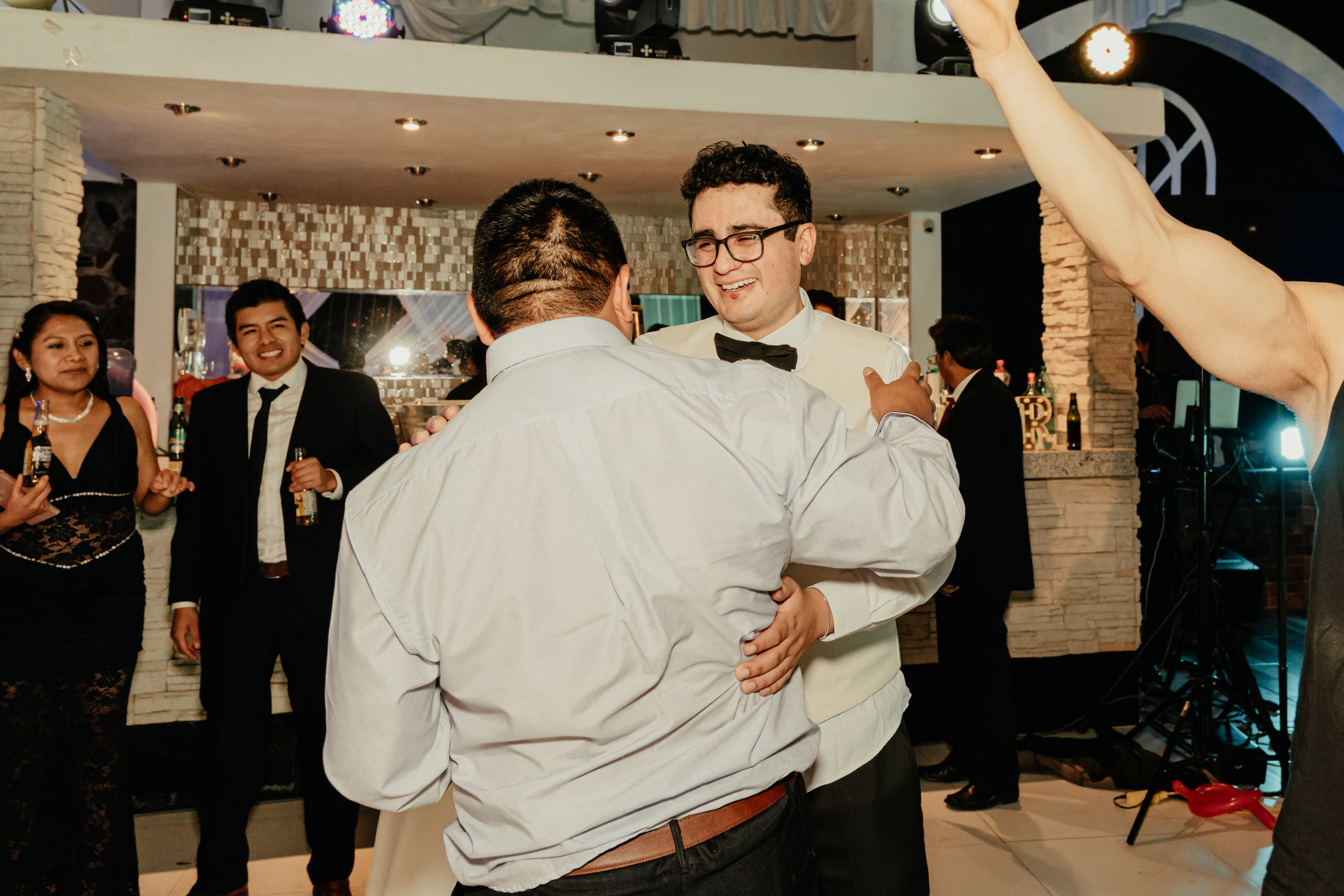 VANIA + LUIS BODA CIVIL. Studio KVTA | Fotografía y Video de Bodas en Arequipa