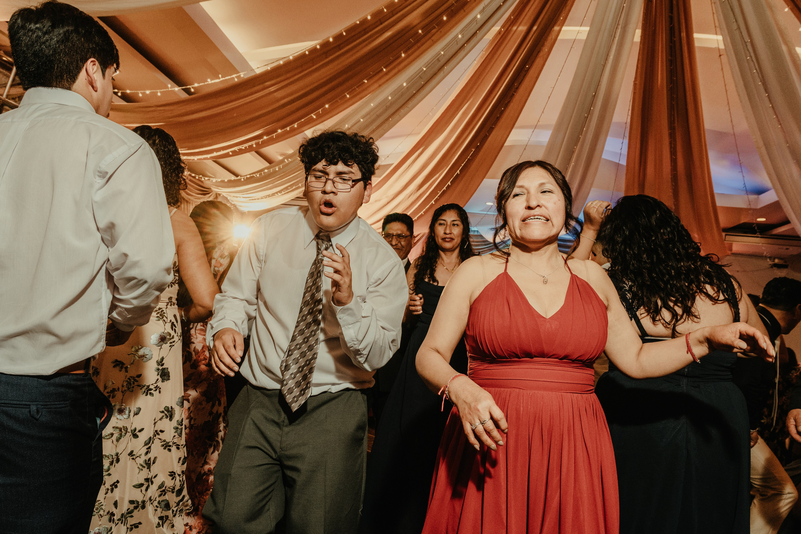 VANESSA + FRANKLIN BODA RELIGIOSA. Studio KVTA | Fotografía y Video de Bodas en Arequipa