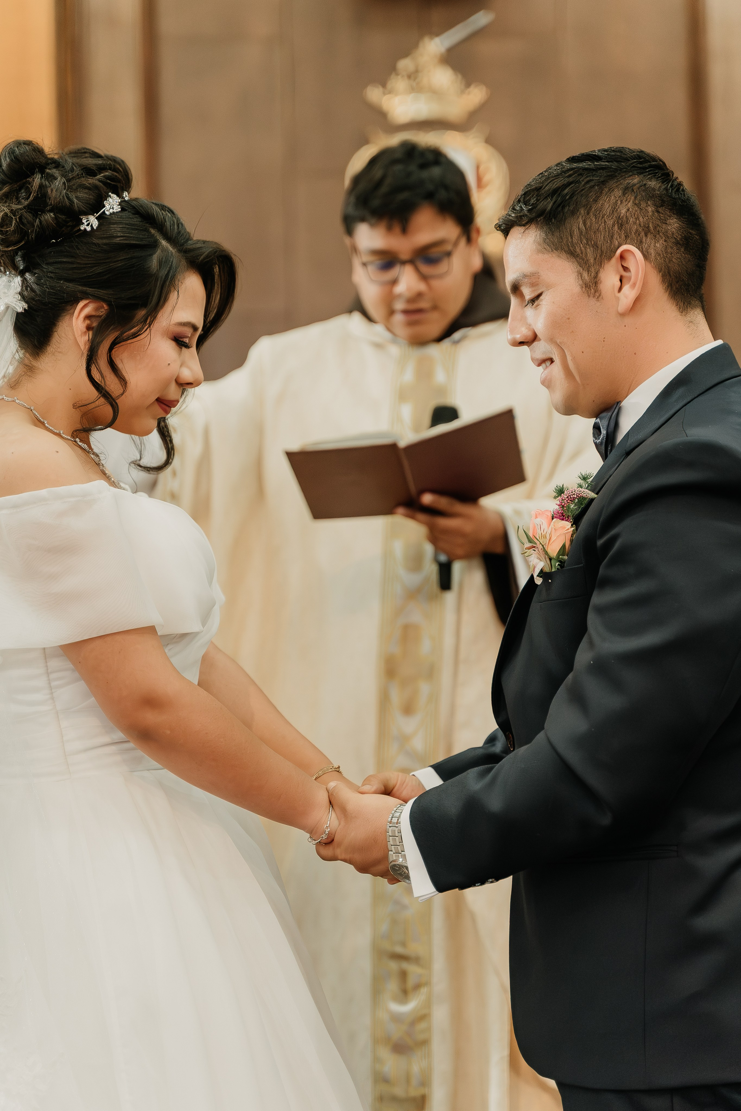 ALEJANDRA + RODRIGO BODA RELIGIOSA. Studio KVTA | Fotografía y Video de Bodas en Arequipa