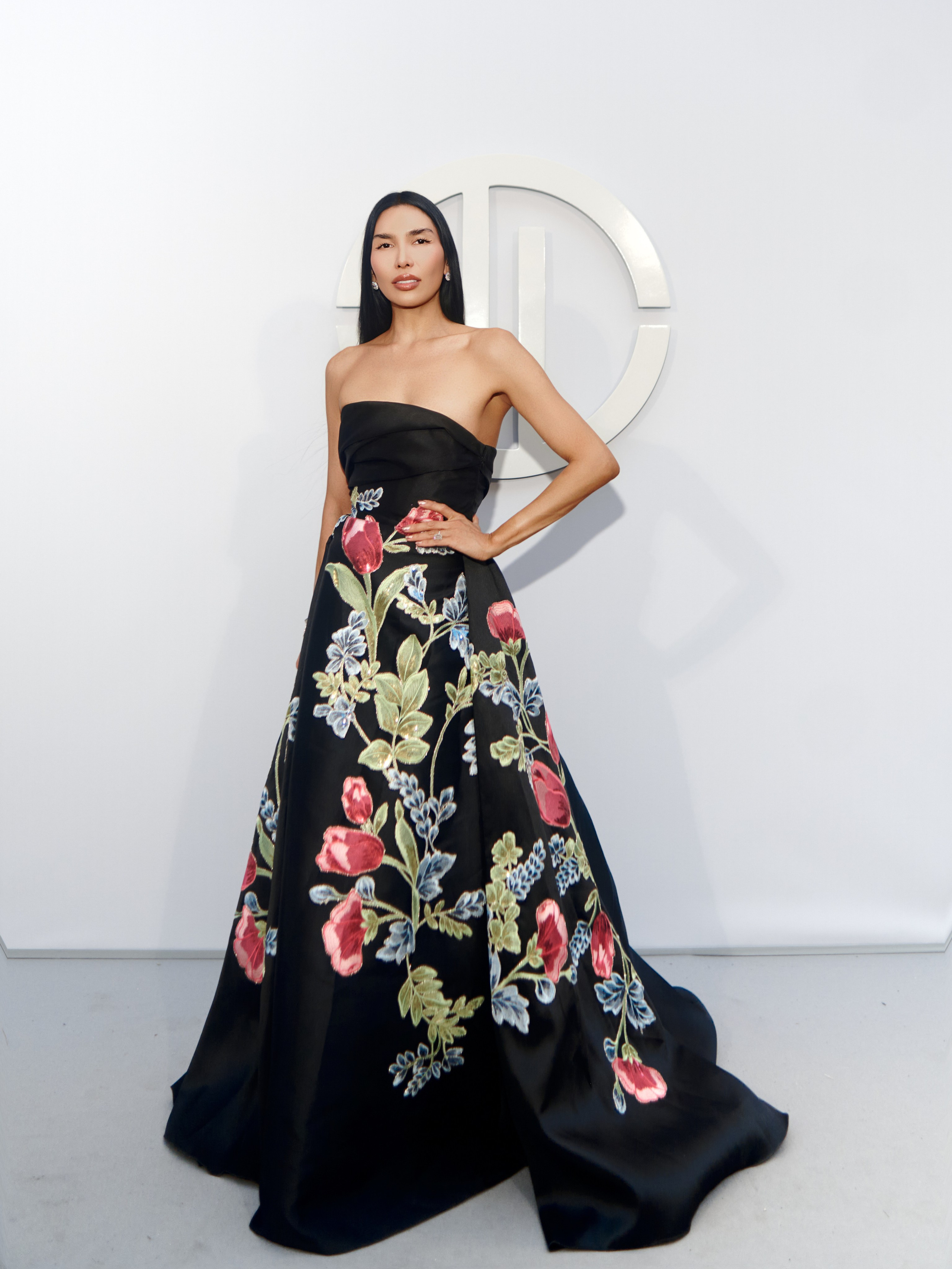 Zarina Yeva — Paris Haute Couture Fashion Week. Portrait & Fashion Photographer | Сannes, Paris, Monaco, Dubai, Kyiv — - Alisa Postnykova