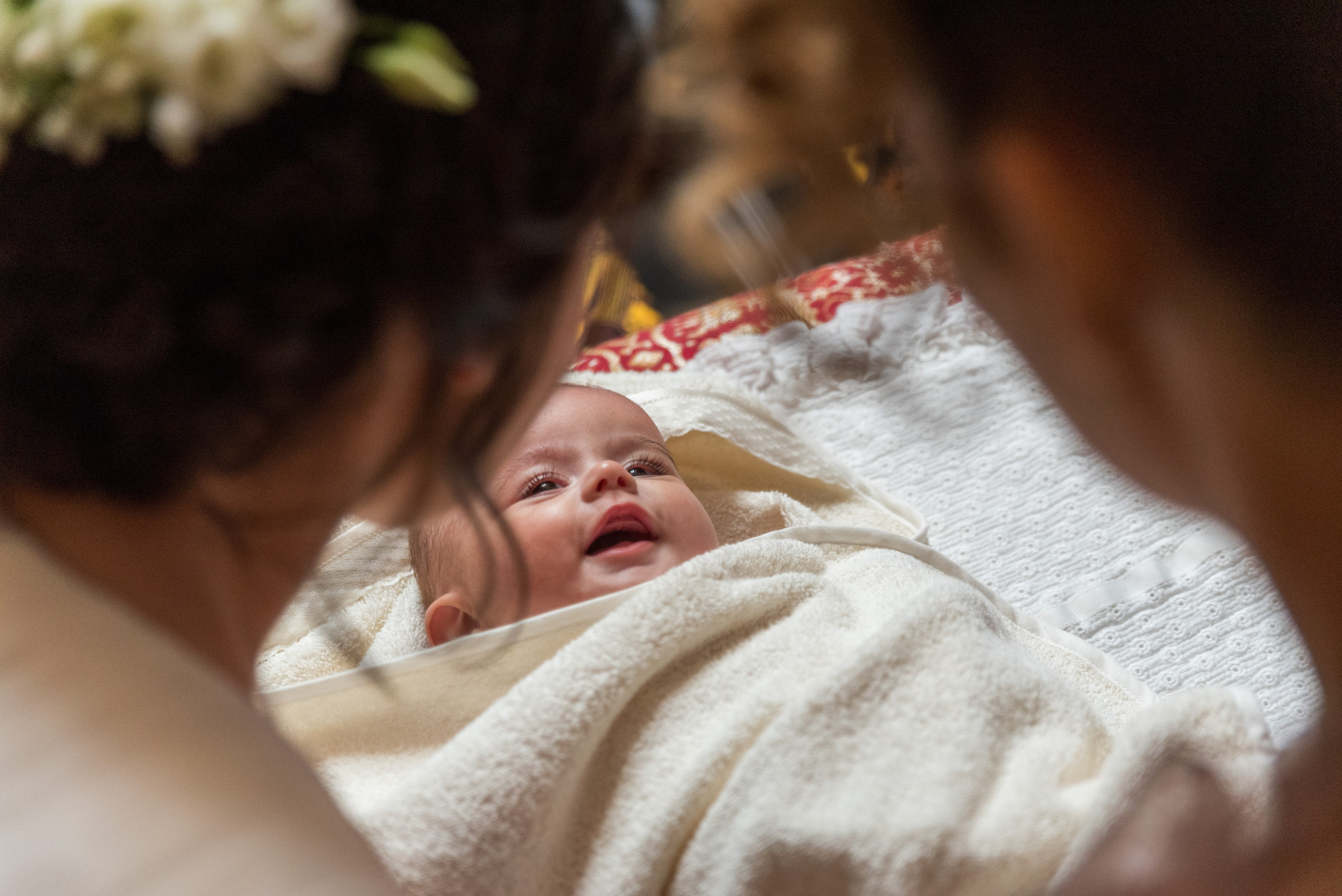 Christening photographer, photo session at home, baby photos, professional baptism photographer Bucharest, family photo session, baby photo session, baptism photos at home, baby preparation photos, baby baptism, baptism customs, baptism photographer, baptism photo offer, professional photographer Bucharest, baptism.