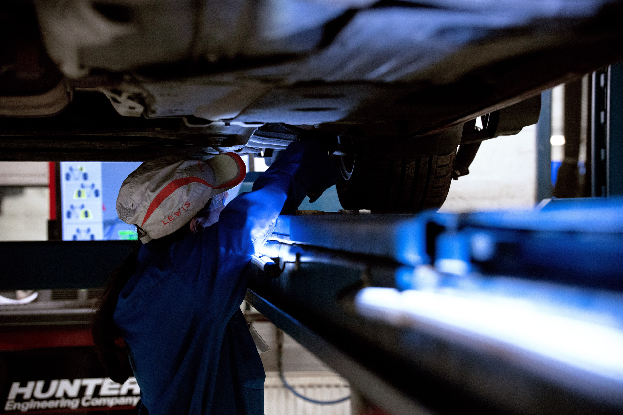 Ремонт автомобилей. Екатерина Мансур Портретный фотограф в Финляндии (Хельсинки и Уусима)