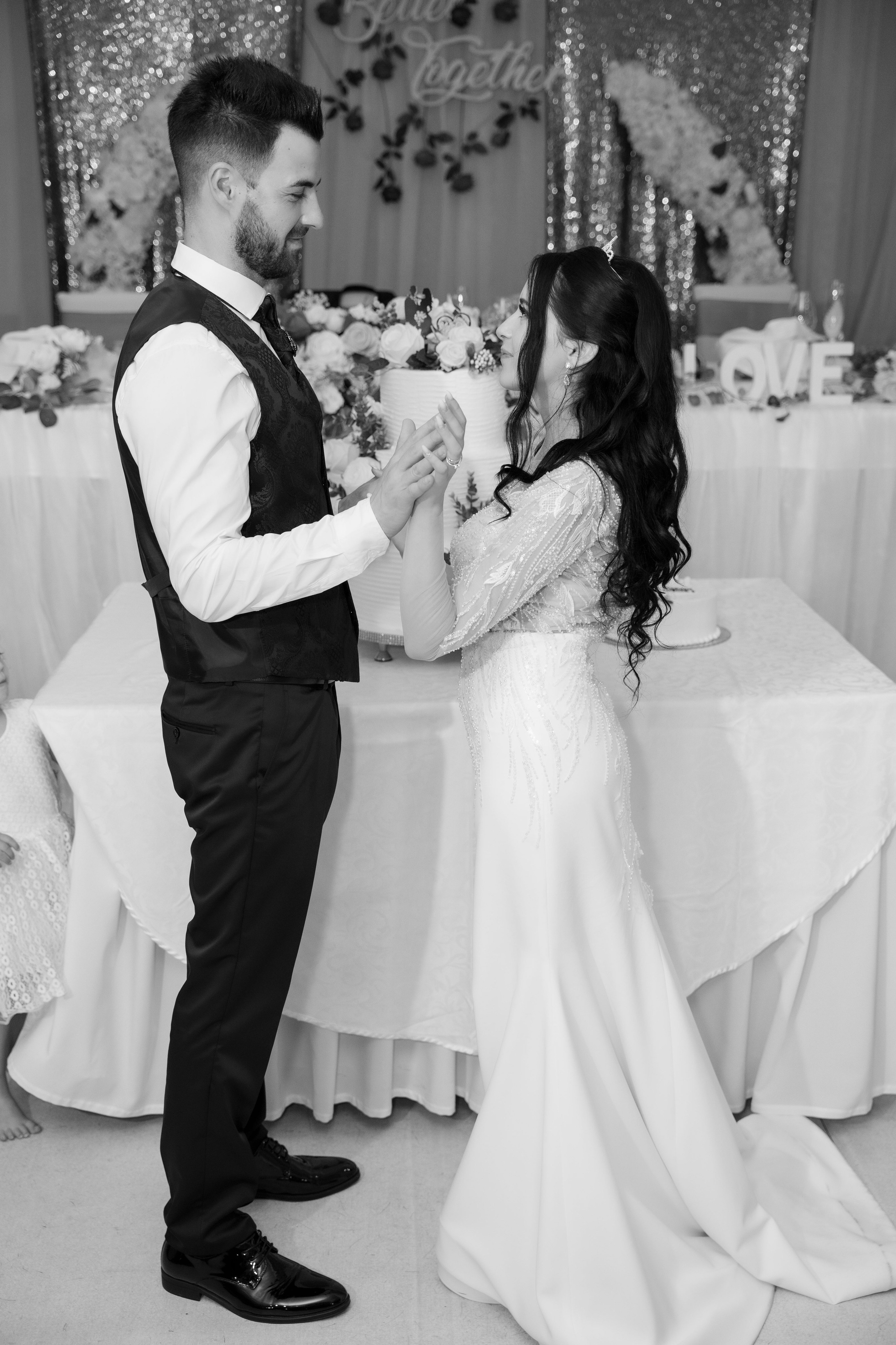 VALENTIN & ROXANA. RRStudio — Fotograf evenimente