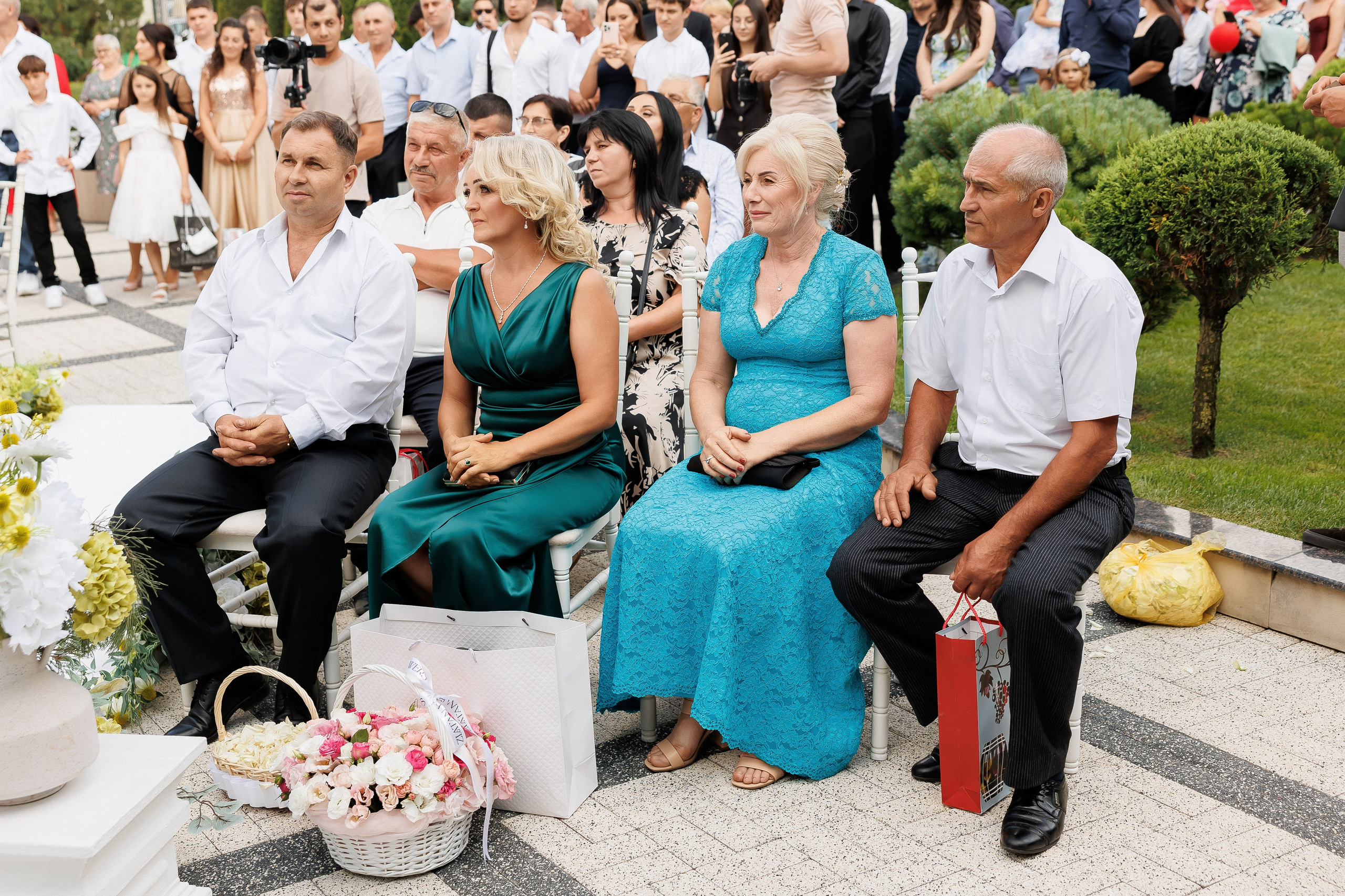 Eugen & Livia — Grand Elysee — Wedding Day. Servicii Foto și Video 067188353
