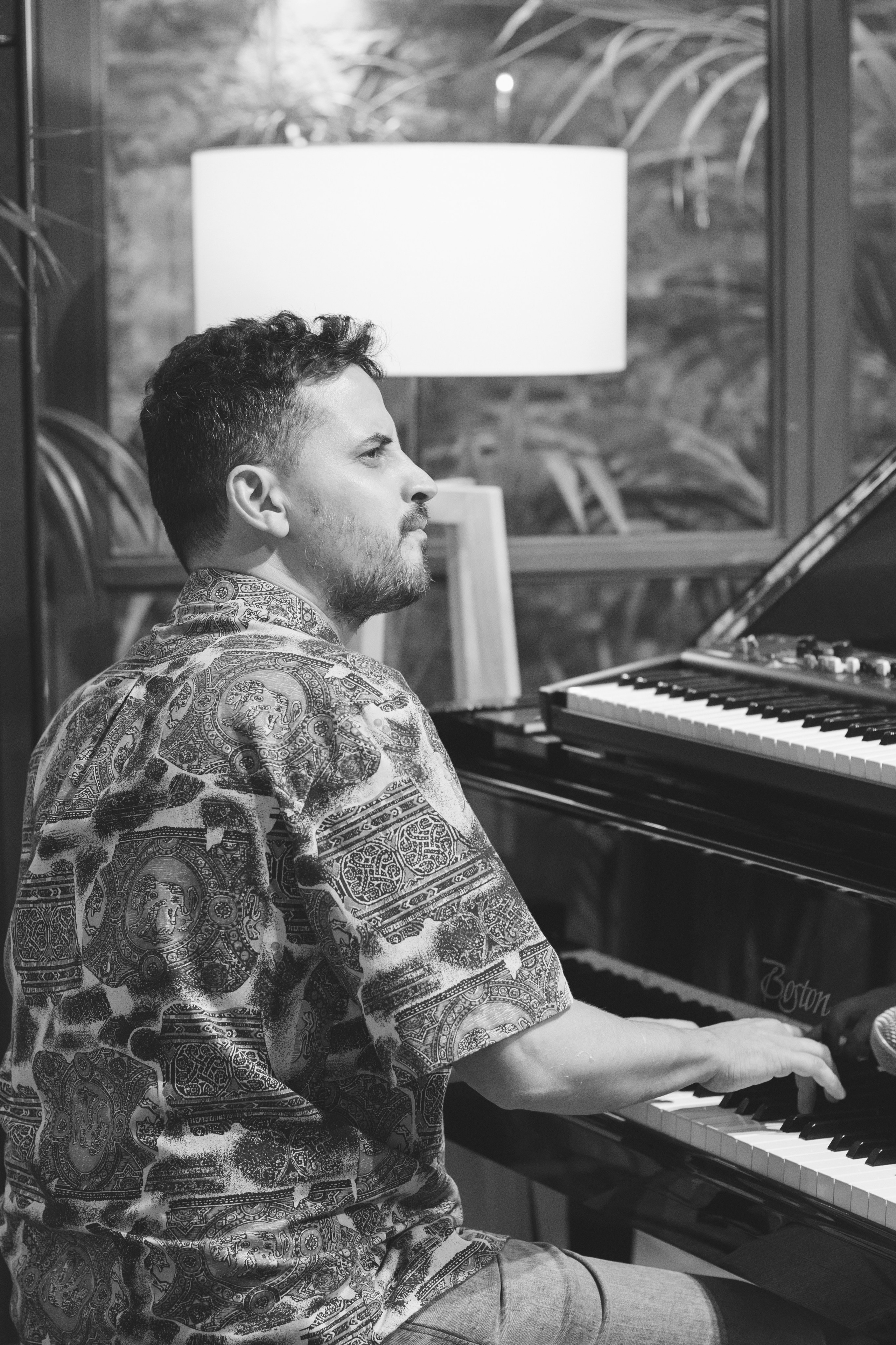 Neslive Music, Barcelona. Alexandra Uzianova — photo and video content in Barcelona