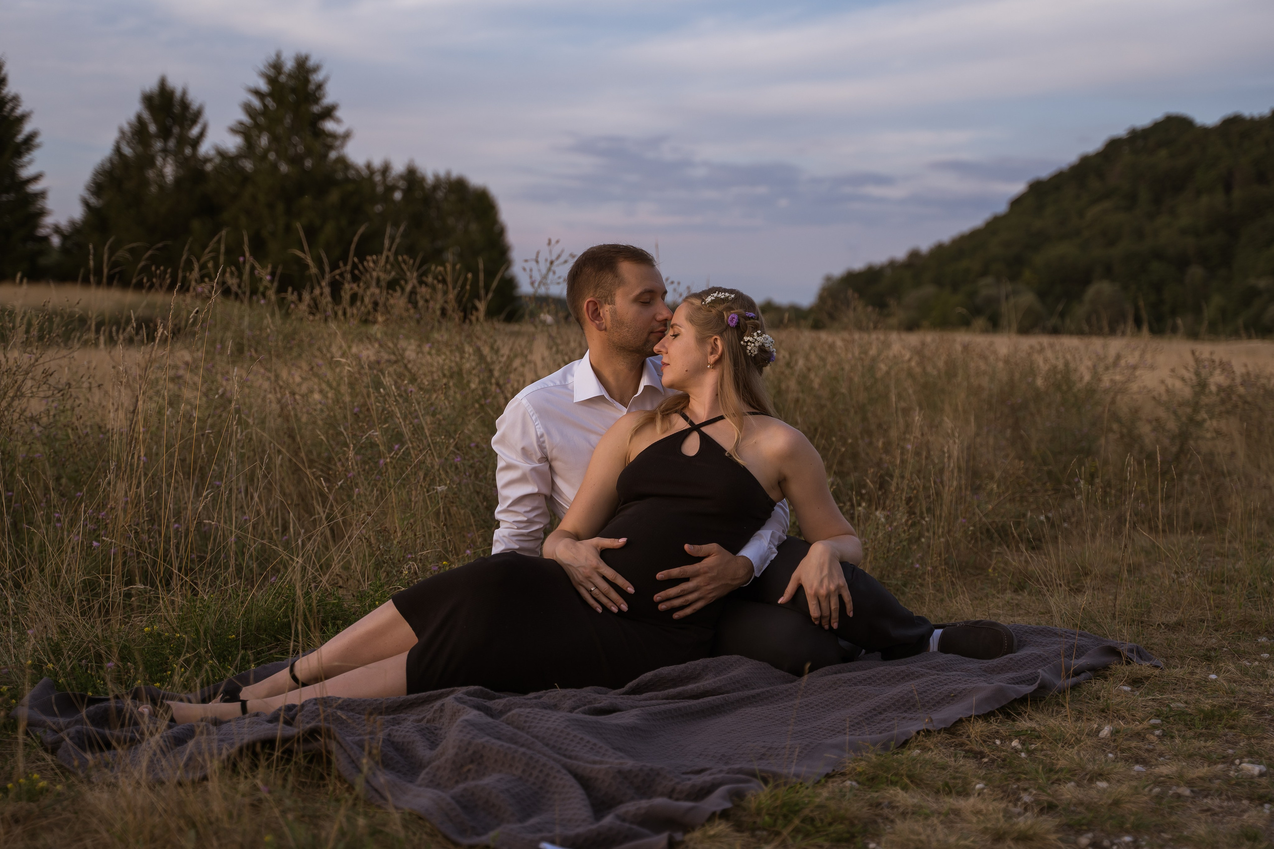 Babybauch. Authentische und emotionale Familienfotos in Landshut und Umgebung