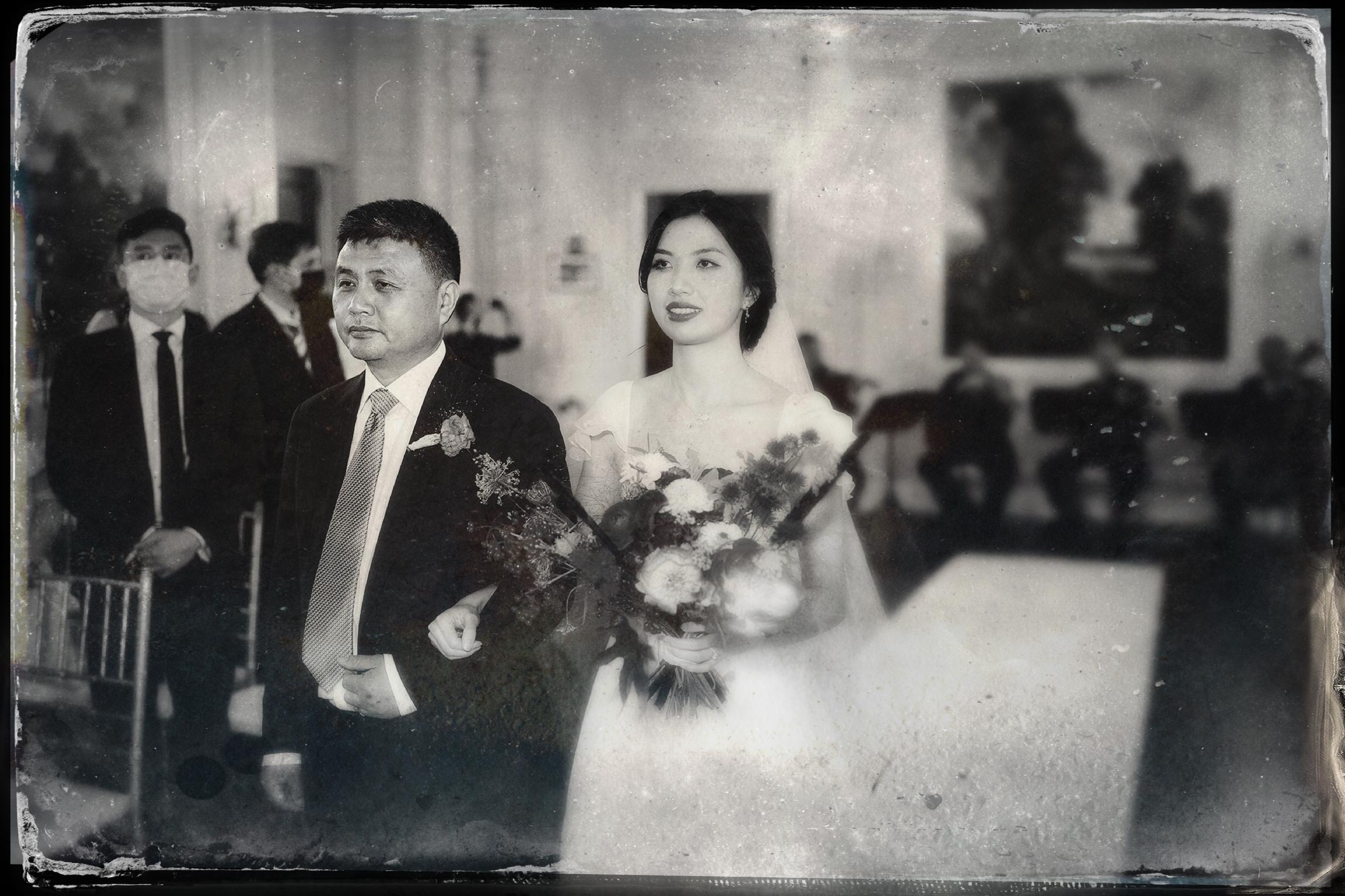 Yiwei & Charles — Trying to emulate large format in Photoshop. Emin Kuliyev — Award-Winning Wedding Photojournalist NYC & USA | Best Wedding Photographer Known for Candid, Timeless Moments