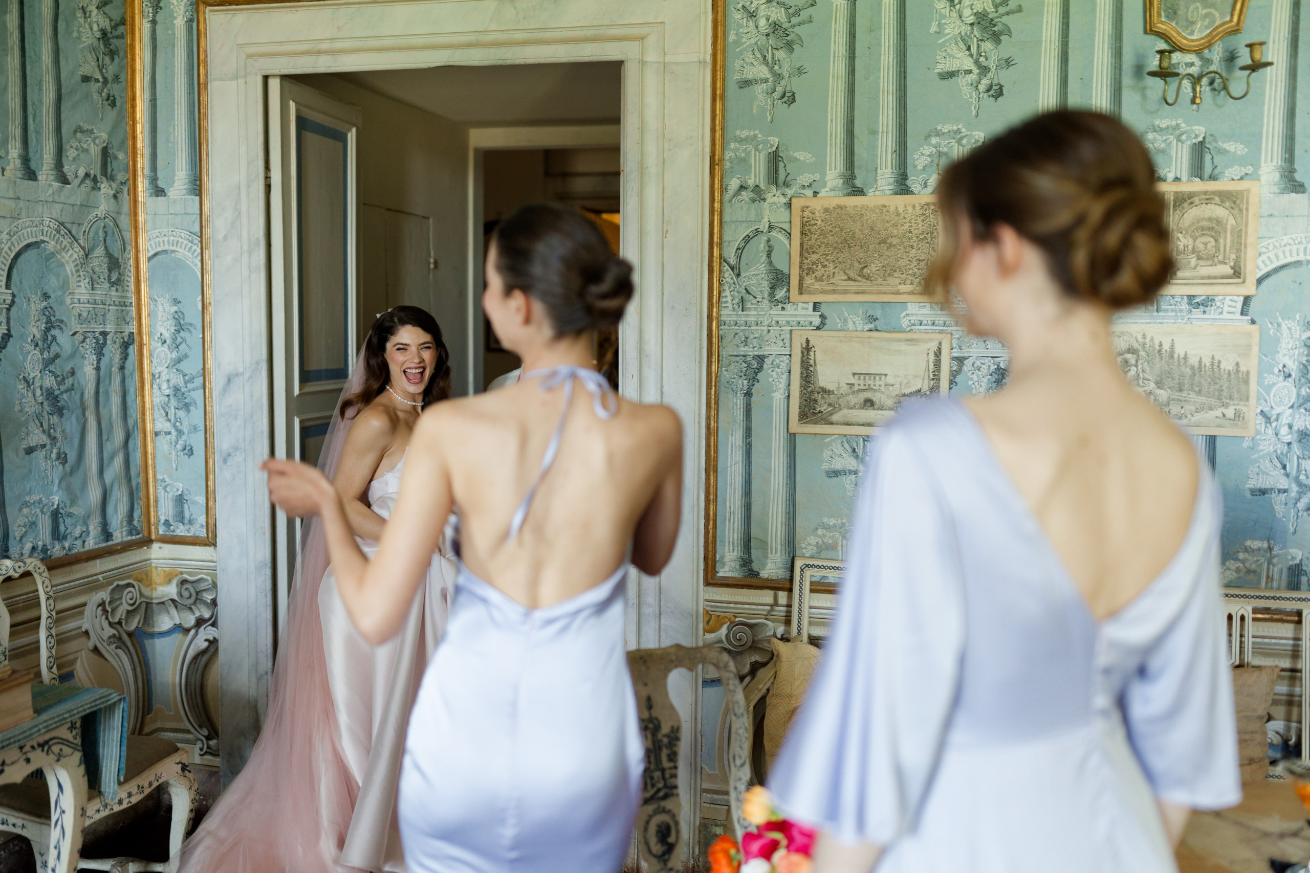 Wedding editorial at Villa di Geggiano, Tuscany, Italy