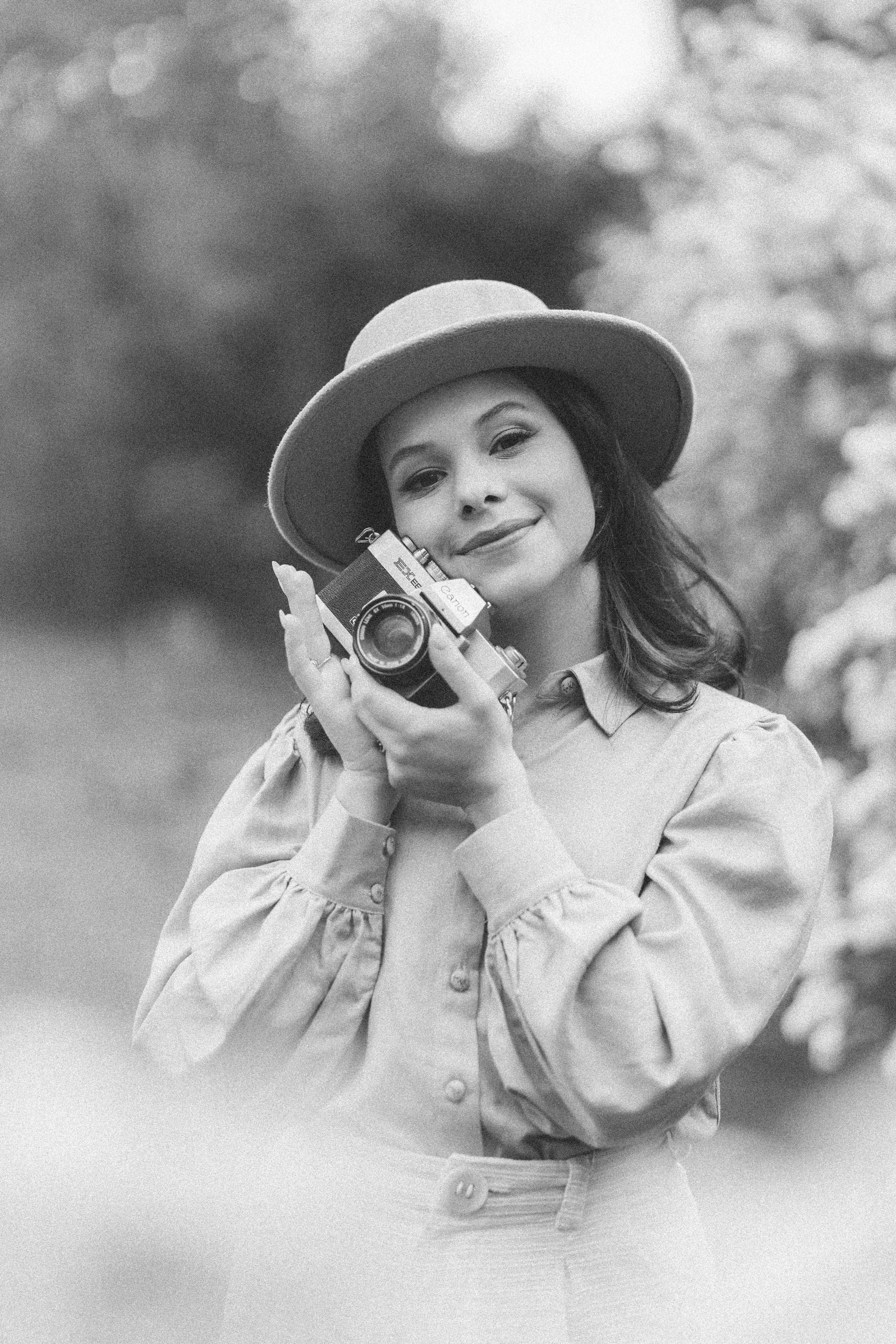 Entre flores e cafés. Lídia Cabral Fotografia | Fotógrafa de casais e famílias em Gramado RS