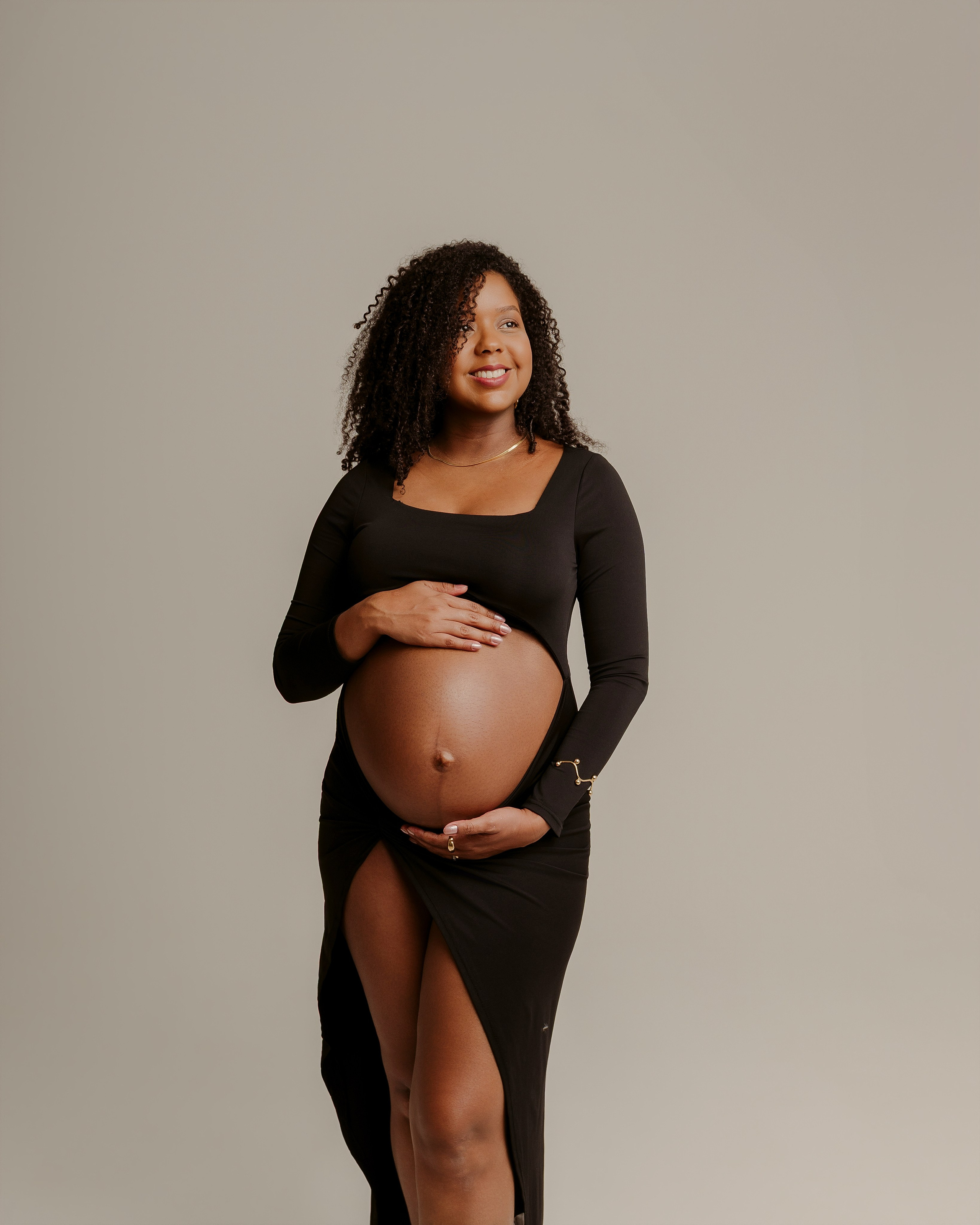 Verena à espera de Júlia. Estúdio Natani Fotografia