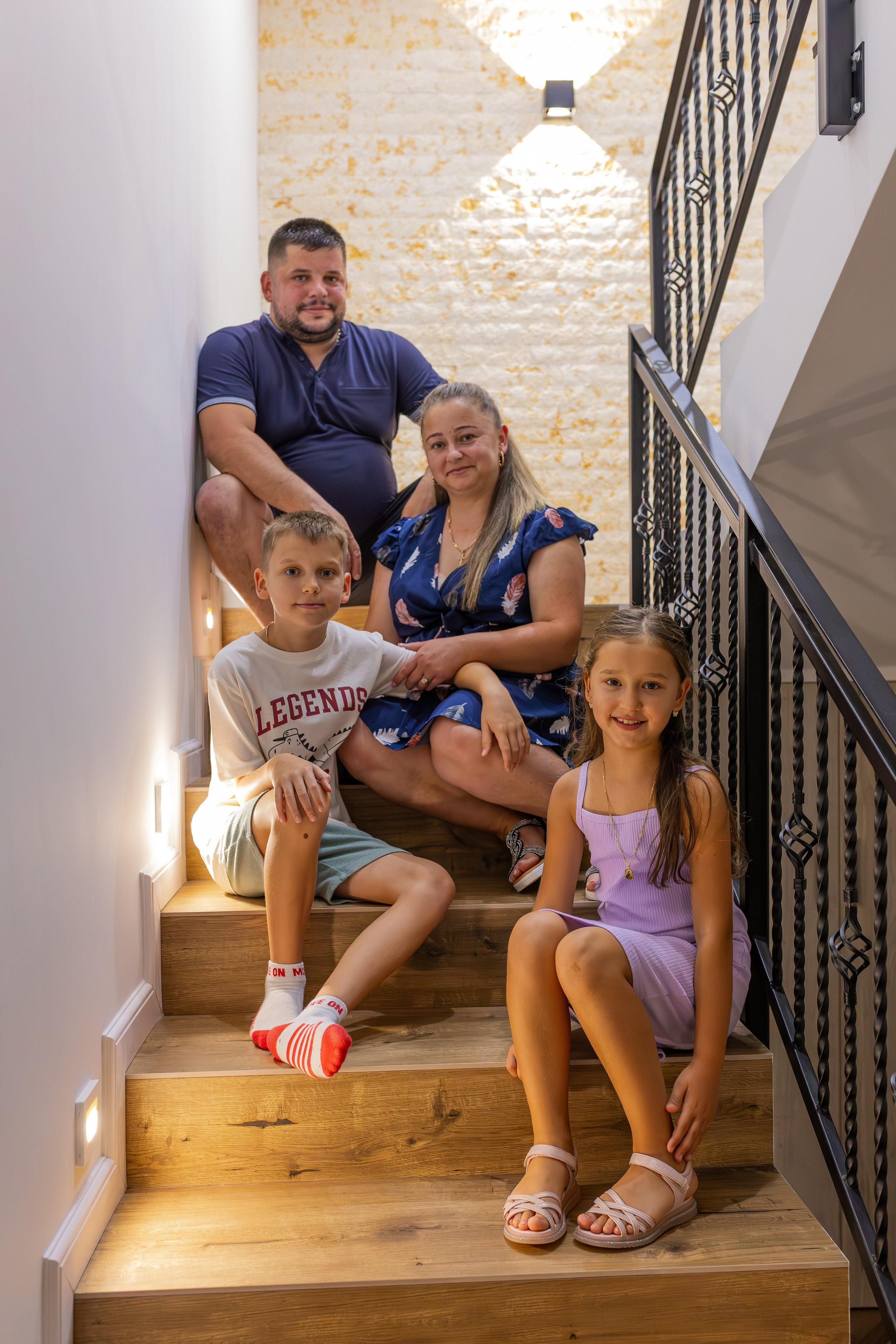 Familia Gavrila. Fotograf de portrete și evenimente din Cluj-Napoca. Ședințe foto individuale, nunți, botezuri și aniversări în Cluj și județul Cluj