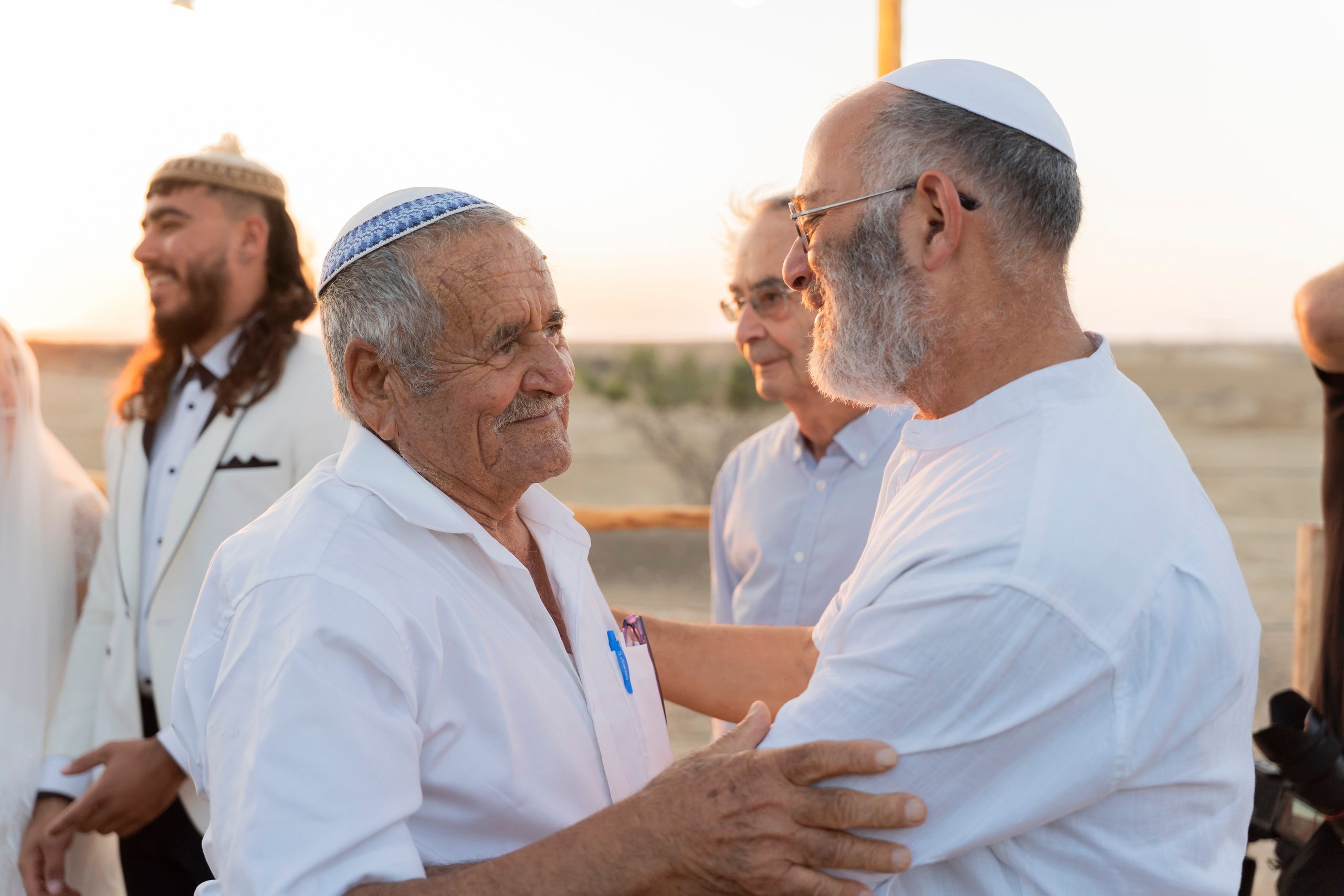 אביה ואחיה. יוסף מזרחי צילום חתונה, ברית וזוגיות. צלם מקצועי שאוהב להוציא אתכם הכי יפים ברגעים הכי מרגשים