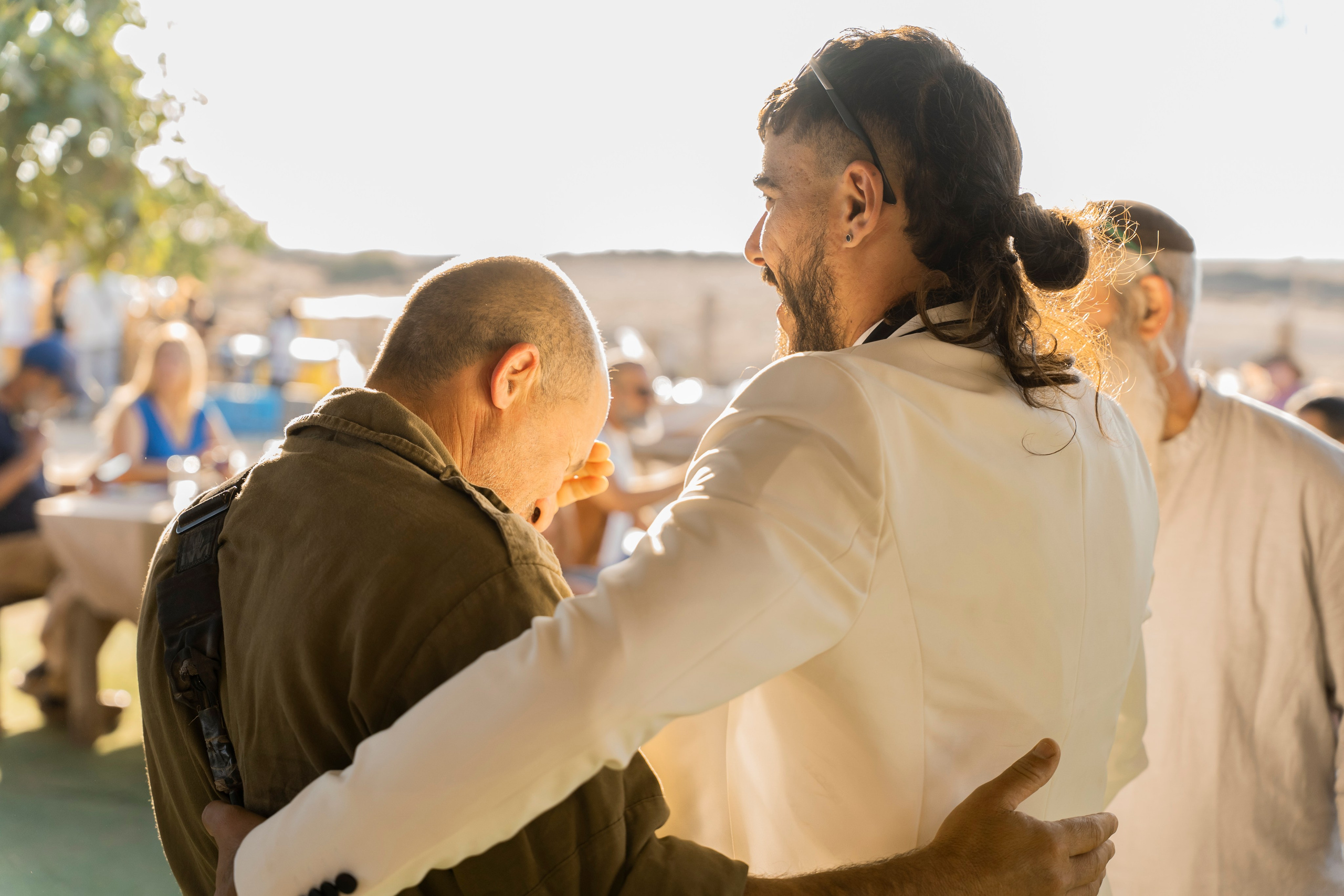 אביה ואחיה. יוסף מזרחי צילום חתונה, ברית וזוגיות. צלם מקצועי שאוהב להוציא אתכם הכי יפים ברגעים הכי מרגשים