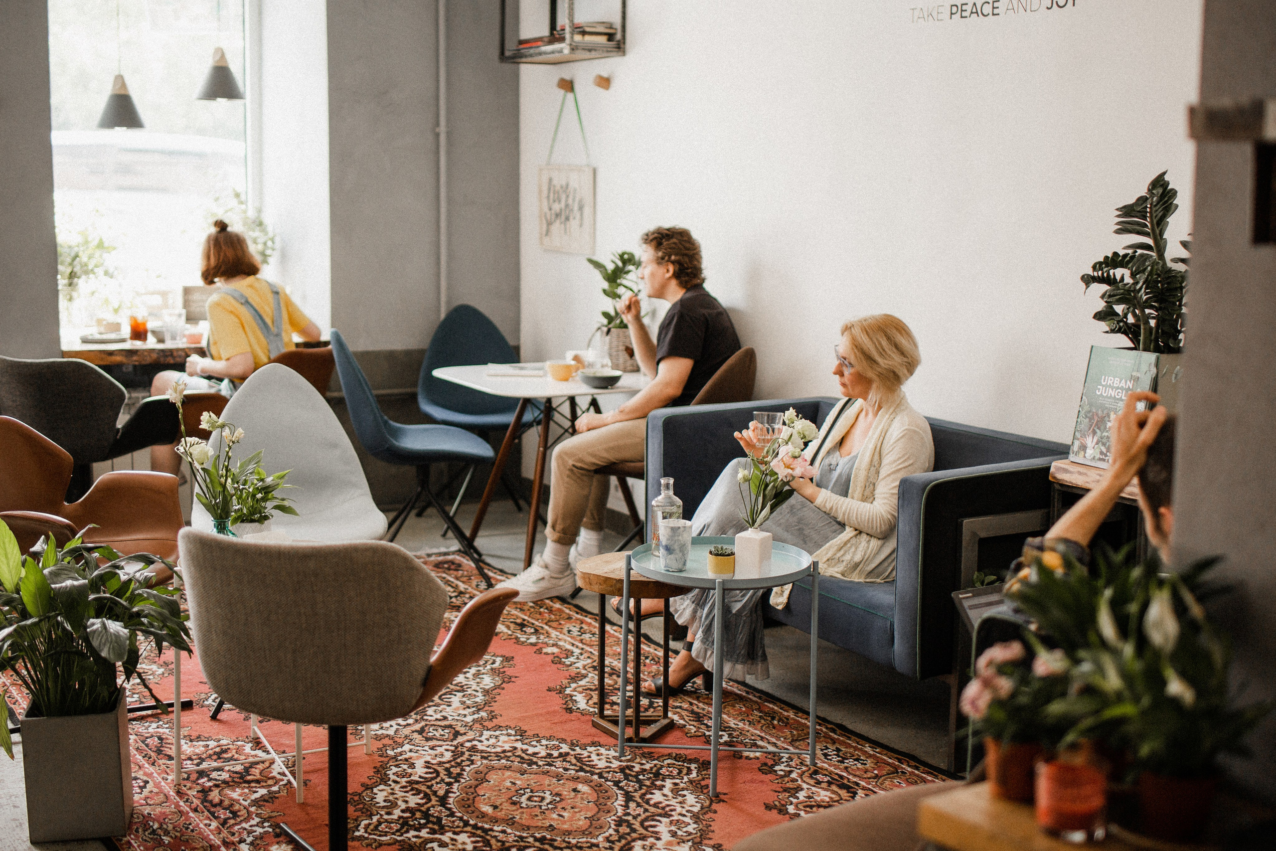 Kootyata coffee shop. Photographer Vladmir Gladkov