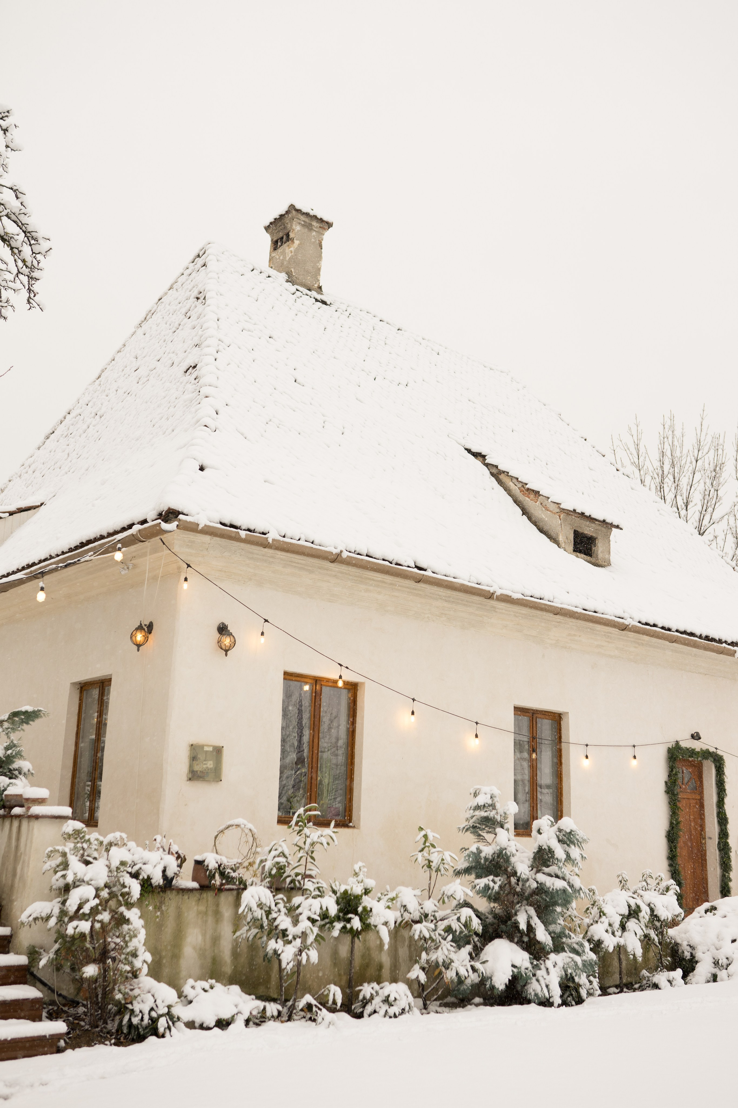 Fotografie de Eveniment Brașov: Povești Vizuale | Mădălina Beda. Madalina Beda- Artist vizual, fotograf, doula la nastere, consultant babywearing Brasov si in toata tara