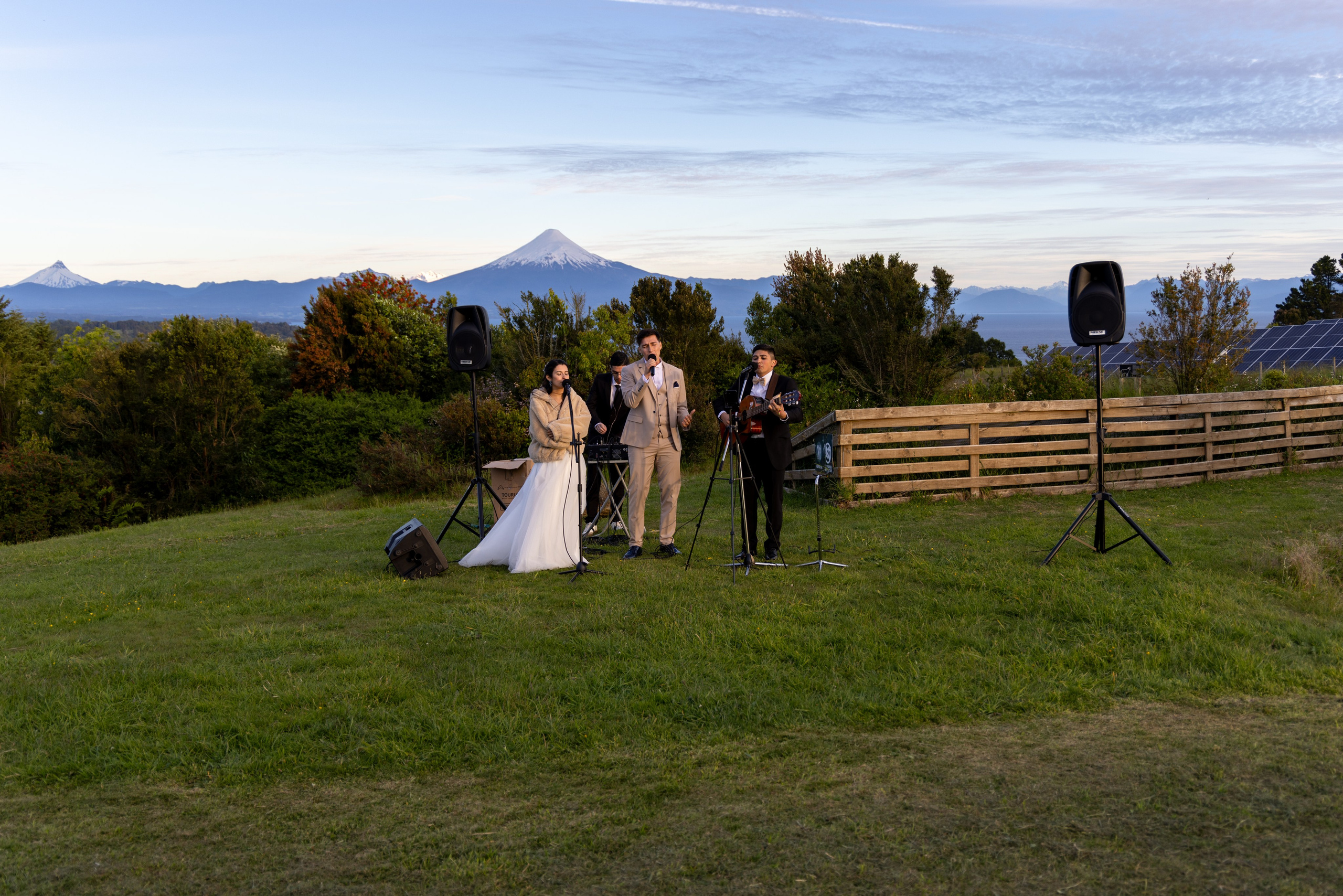 Carol & Ivo. Dinka & Emilio - El arte de preservar lo que no se repite